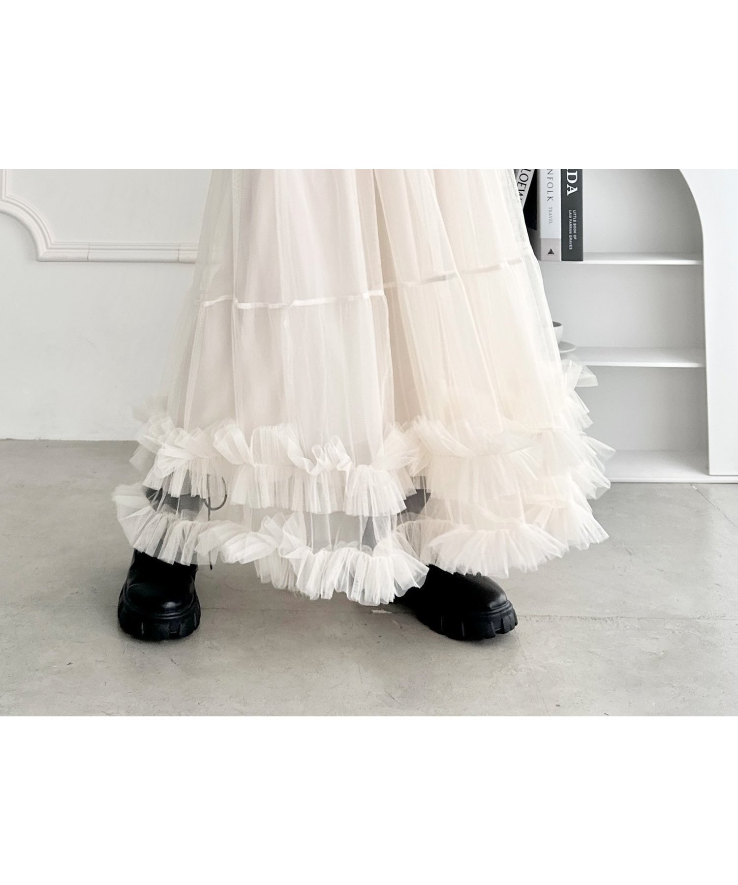 【アウトフィッター ラボ/Outfitter lab】のボリュームヘムチュールティアードスカート レディース ロング マキシ インテリア・キッズ・メンズ・レディースファッション・服の通販 founy(ファニー) 　ファッション　Fashion　レディースファッション　Fashion for Women　スカート　Skirts　ティアードスカート　Tiered Skirts　ウェーブ　Wavy Pattern　カーディガン　Cardigan, Knitwear　ガーリー　Girly, Feminine Style　シンプル　Simple, Minimal　スウェット / スエット　Sweatshirt, Sweatwear　スポーツ　Sports, Activewear　長袖　Long Sleeve, Full Sleeve　バランス　Balance, Style Balance　パーカー　Hoodie, Parka　ビスチェ　Bustier, Corset Top　フリル　Frill, Ruffle　フレア　Flare, Flared　半袖　Short Sleeve, Half Sleeve　マキシ　Maxi, Full Length　ロング　Long, Long-Length　A/W・秋冬　Autumn/Winter　S/S・春夏　SS, Spring/Summer, Warm Season　おすすめ　Recommended / Our Picks　夏　Summer　アイボリー|ID: prp329100004829617 ipo3291000000035151679