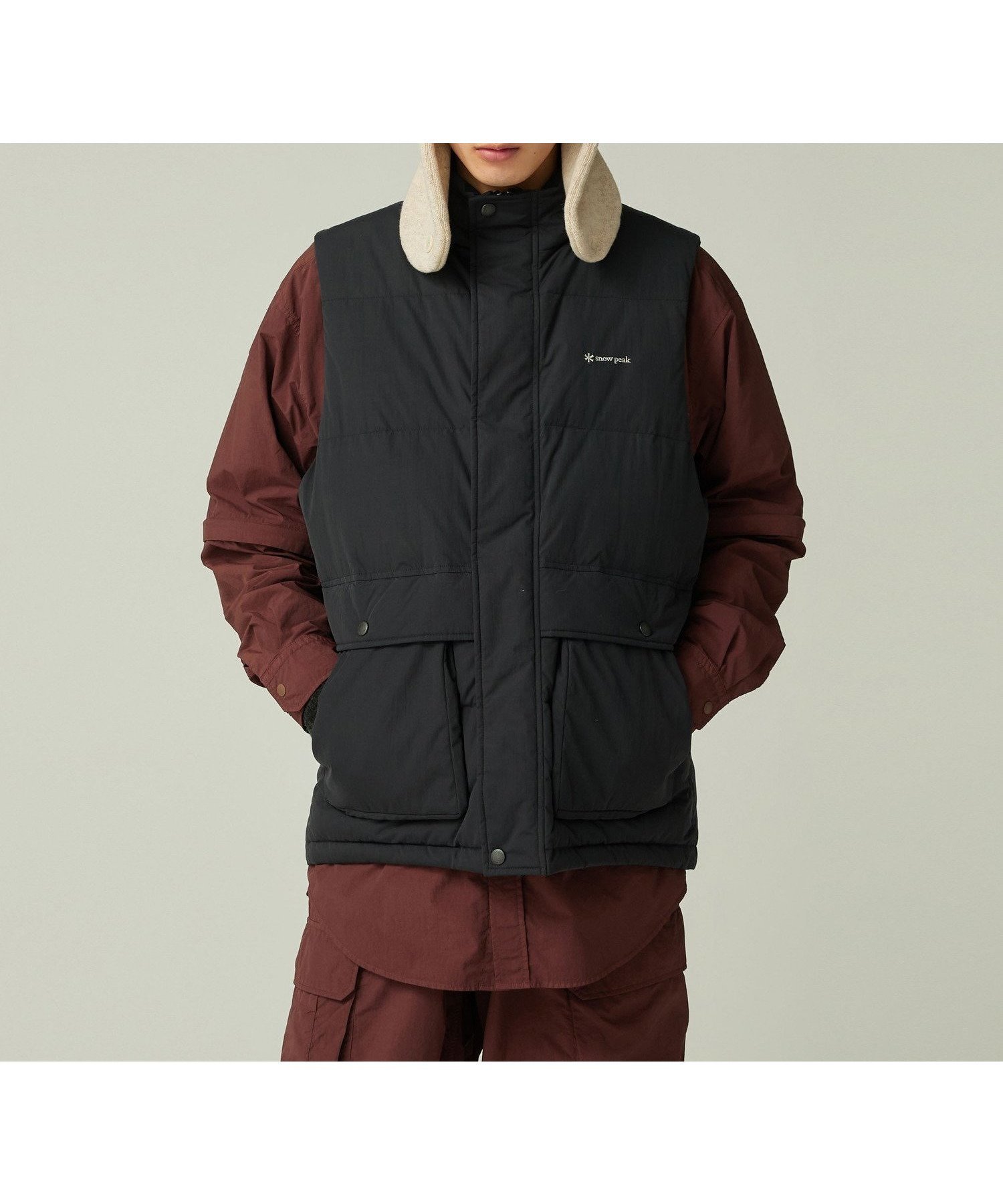 【スノーピーク/SNOW PEAK】のEveryday Down Vest インテリア・キッズ・メンズ・レディースファッション・服の通販 founy(ファニー) ファッション Fashion レディースファッション Fashion for Women アウター Coat / Outerwear Collection トップス・カットソー Cut & Sew Tops ベスト&ジレ / 重ね着スタイル Vests & Gilets アウトドア Outdoor Clothing ウォーム Warm Fabric シンプル Simple, Minimal スマート Smart, Elegant ダウン Down, Puffer バランス Balance, Style Balance フィット Fit, Slim Fit フラップ Flap, Flap Pocket フロント Front, Front Design ベスト Vest, Waistcoat ポケット Pocket, Pocket Detail A/W・秋冬 Autumn/Winter 冬 Winter / This Winter 2025年 2025 2025-2026秋冬・A/W Autumn/Winter 2025–26 AW25–26 BLACK|ID: prp329100004829650 ipo3291000000035152113