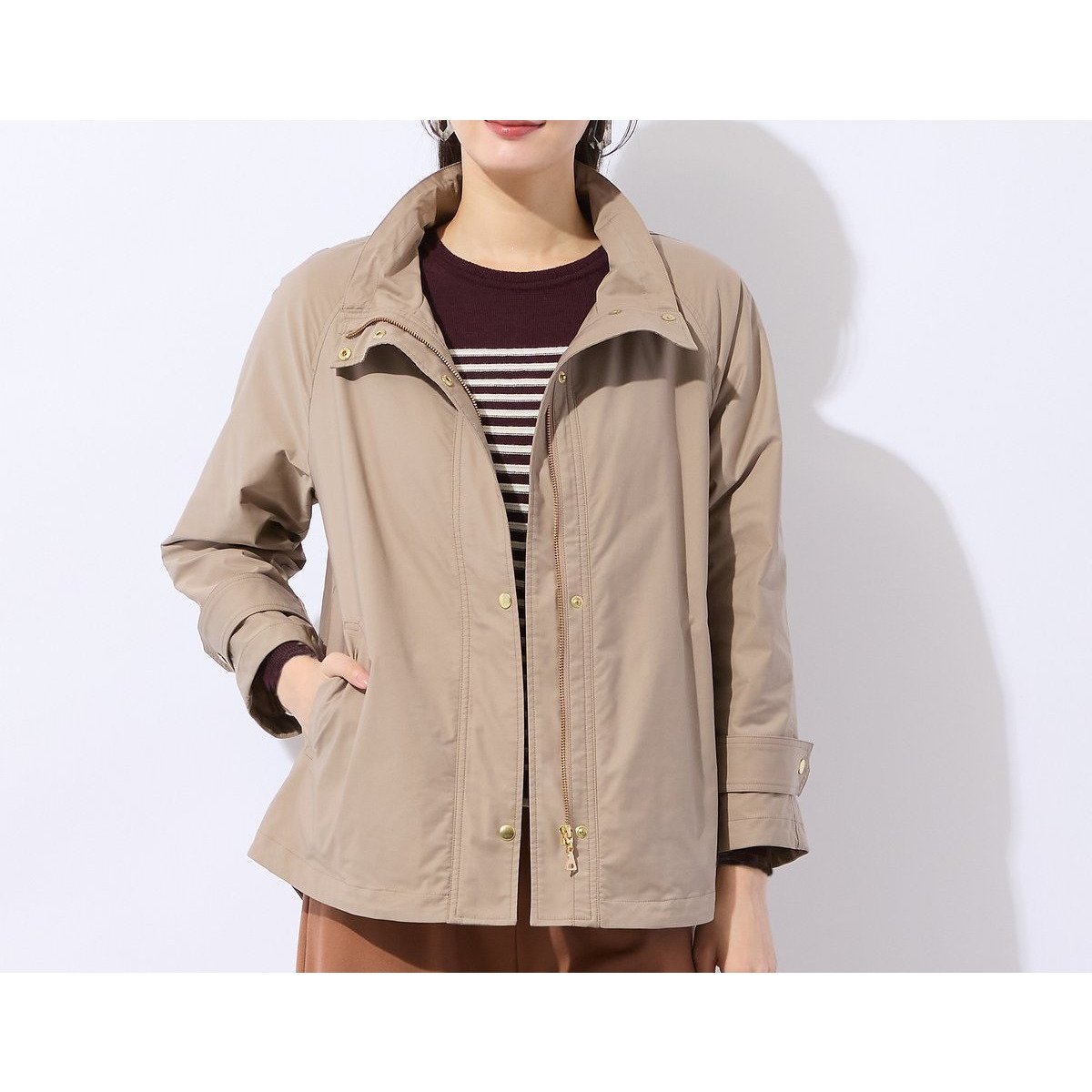 【リリアンビューティエクラ/Liliane Burty ECLAT】の【エアロサーモ】ラグランスリーブジャケット インテリア・キッズ・メンズ・レディースファッション・服の通販 founy(ファニー) 　ファッション　Fashion　レディースファッション　Fashion for Women　アウター　Coat / Outerwear Collection　レディースジャケット・軽アウター　Jackets　ギャザー　Gathered, Ruffled　コレクション　Collection, Seasonal Line　コンパクト　Compact, Small Size　ジャケット　Jacket, Outerwear　スポーティ　Sporty, Casual Athletic　タフタ　Taffeta, Structured Fabric　ダウン　Down, Puffer　ドット　Polka Dot, Dot Pattern　長袖　Long Sleeve, Full Sleeve　バランス　Balance, Style Balance　ブルゾン　Blouson, Bomber Jacket　ポケット　Pocket, Pocket Detail　防寒　Cold Protection, Winter-Ready　メッシュ　Mesh, Net Fabric　リュクス　Luxury, Elegant, High-End, Chic　ライトベージュ|ID: prp329100004829680 ipo3291000000035152885