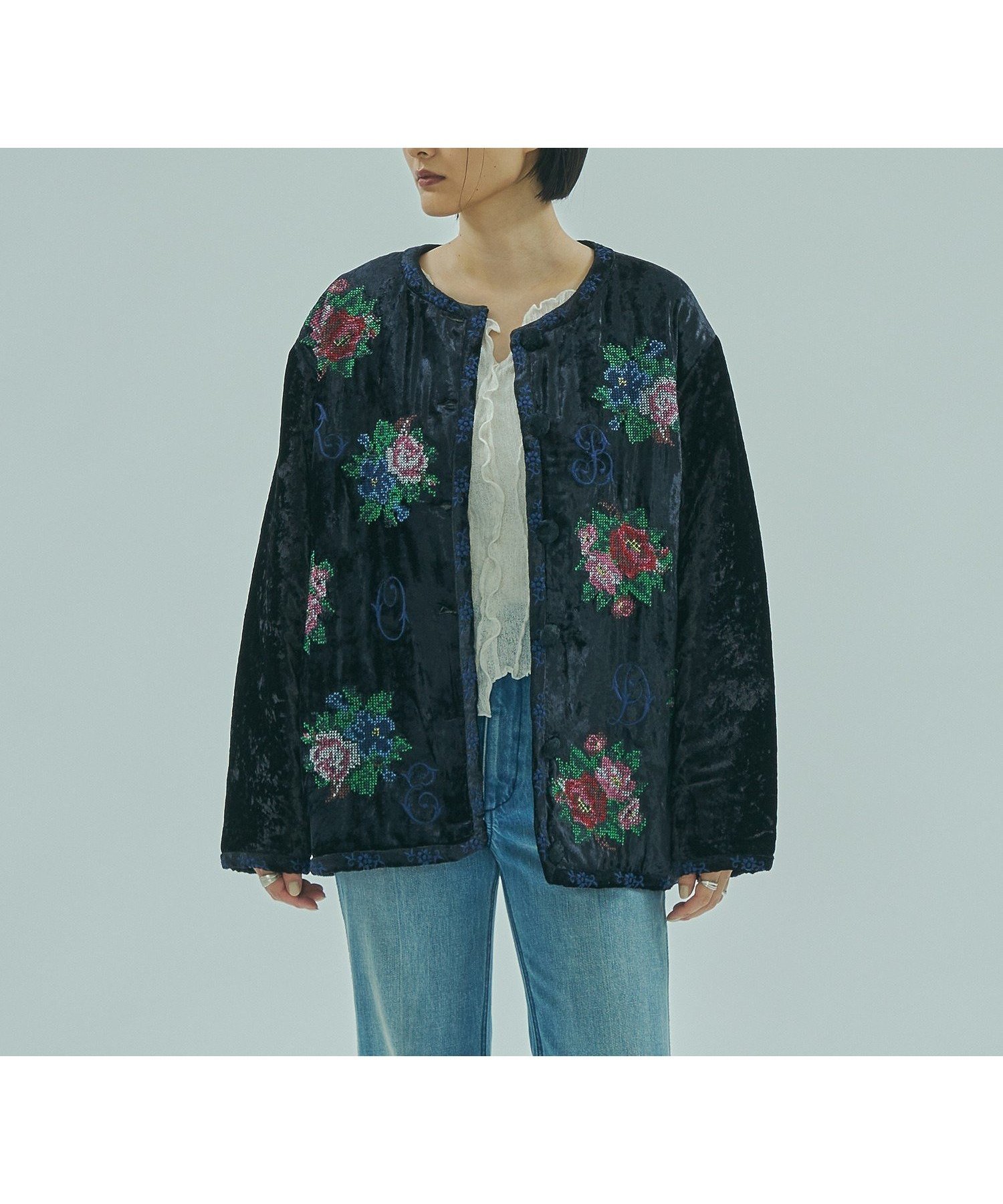 【ローズバッド/ROSE BUD】の【ROSE BUD別注】INDIA IS BEUATIFUL/ROSE EMBROIDERY VELVET JACKET インテリア・キッズ・メンズ・レディースファッション・服の通販 founy(ファニー) ファッション Fashion レディースファッション Fashion for Women アウター Coat / Outerwear Collection レディースジャケット・軽アウター Jackets インド Indian Textile ヴィンテージ Vintage Style コレクション Collection, Seasonal Line ジャケット Jacket, Outerwear セットアップ Set-Up, Coordinated Outfit トレンド Trend, Trending Now ベロア Velour, Soft Velvet ボトム Bottoms, Lower Wear 別注 Limited Edition, Custom Order A/W・秋冬 Autumn/Winter おすすめ Recommended / Our Picks 夏 Summer BLACK|ID: prp329100004829684 ipo3291000000035152939