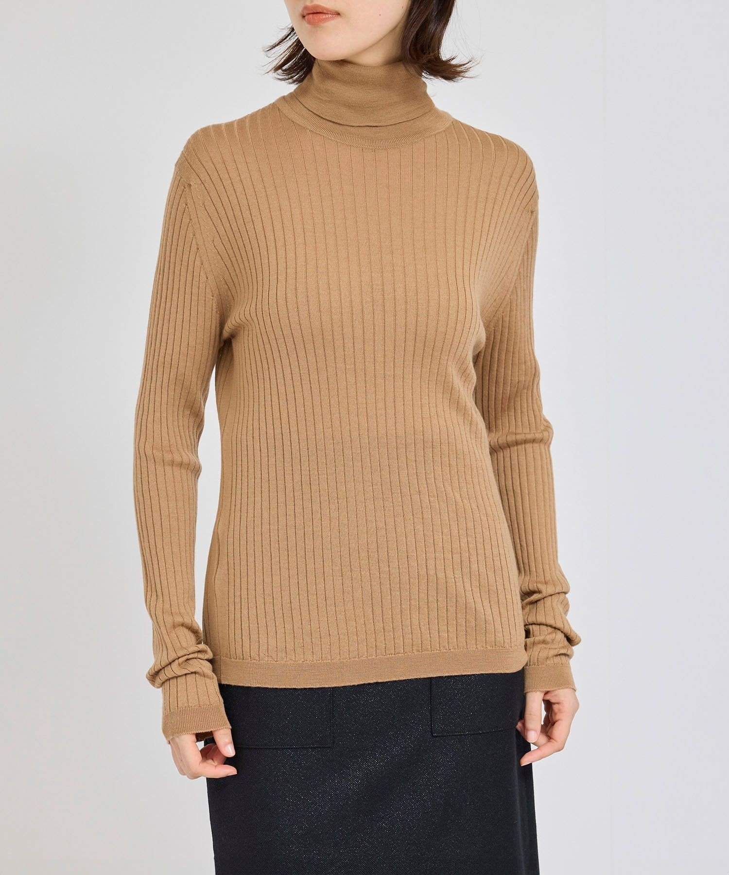 【ロペ/ROPE'】のJOHN SMEDLEY別注 RIB TURTLE(ジョンスメドレー別注/リブタートルニット) インテリア・キッズ・メンズ・レディースファッション・服の通販 founy(ファニー) 　ファッション　Fashion　レディースファッション　Fashion for Women　トップス・カットソー　Cut & Sew Tops　ニット　Knit Tops & Sweaters　アンサンブル　Ensemble Set　カーディガン　Cardigan, Knitwear　ジャケット　Jacket, Outerwear　ストレッチ　Stretch, Stretchy Fabric　タートル　Turtleneck, Turtle Collar　タートルネック　Turtleneck, High Neck　バランス　Balance, Style Balance　フィット　Fit, Slim Fit　ベーシック　Basic, Essential　ポケット　Pocket, Pocket Detail　別注　Limited Edition, Custom Order　おすすめ　Recommended / Our Picks　ベージュ(27)|ID: prp329100004829692 ipo3291000000035153091