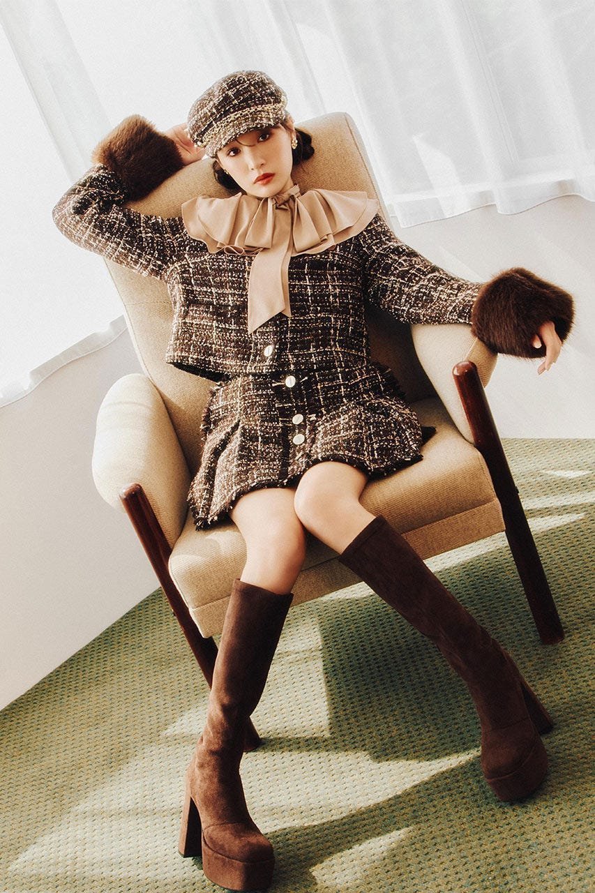 【リエンダ/rienda】の2WAYツイードショートジャケット インテリア・キッズ・メンズ・レディースファッション・服の通販 founy(ファニー) 　ファッション　Fashion　レディースファッション　Fashion for Women　アウター　Coat / Outerwear Collection　レディースジャケット・軽アウター　Jackets　オケージョン　Occasion Wear　ジャケット　Jacket, Outerwear　ツイード　Twill, Twill Weave　フェイクファー　Faux Fur, Imitation Fur　フォックス　Fox, Fox Fur　フロント　Front, Front Design　ボトム　Bottoms, Lower Wear　冬　Winter / This Winter　再入荷　Restock / Back in Stock　エレガント 上品　Elegant　BRN|ID: prp329100004829699 ipo3291000000035153270