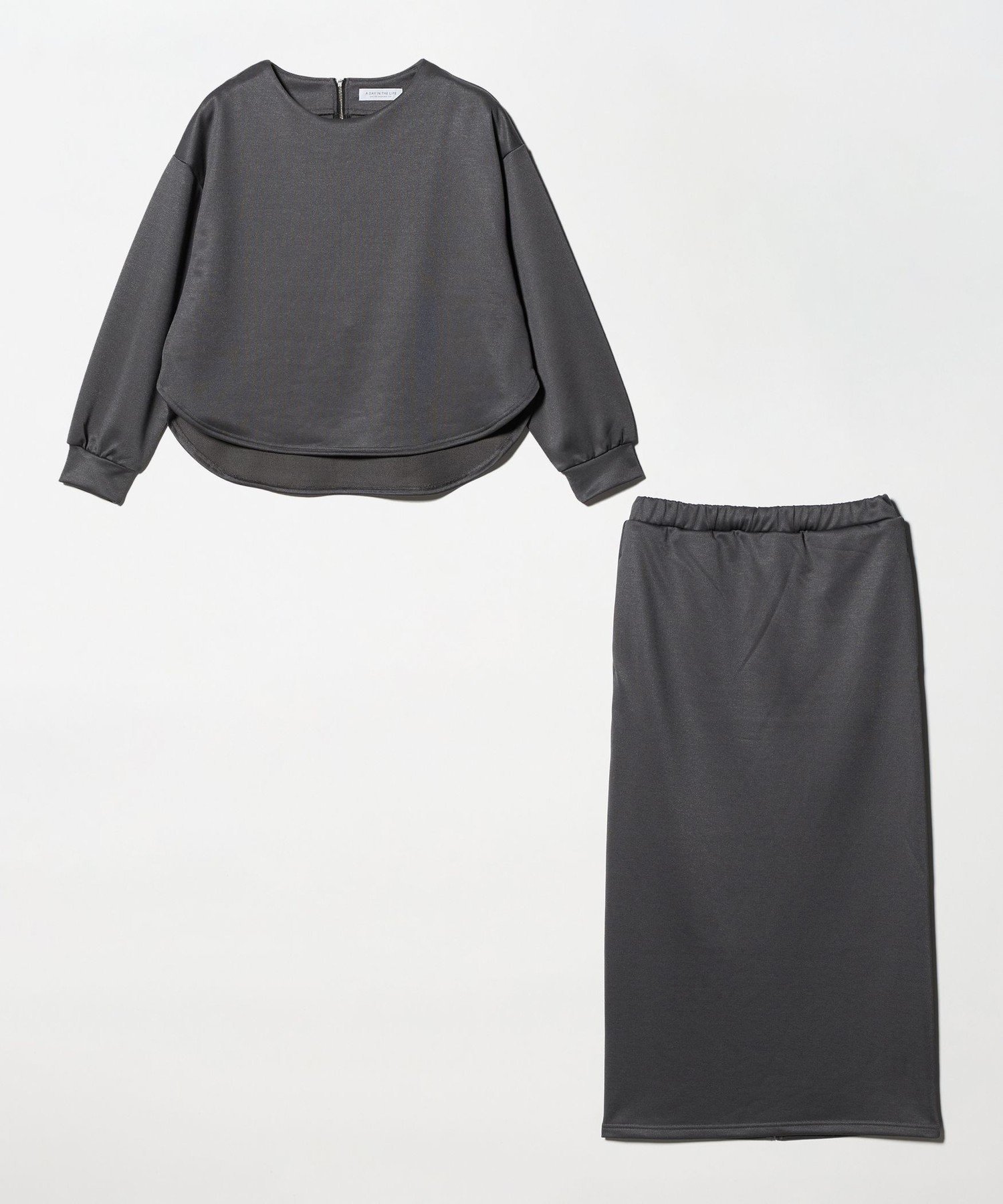 【ユナイテッドアローズ/UNITED ARROWS】のブライト ウラケ プルオーバー+スカート セットアップ A DAY IN THE LIFE インテリア・キッズ・メンズ・レディースファッション・服の通販 founy(ファニー) ファッション Fashion レディースファッション Fashion for Women セットアップ Matching Sets スカート・ミニ/ミディ/マキシ Skirts / Mini, Midi & Maxi Skirts ジップ Zip, Zipper スウェット / スエット Sweatshirt, Sweatwear スカーフ Scarf, Neckwear スリット Slit, Slit Detail セットアップ Set-Up, Coordinated Outfit トレンド Trend, Trending Now ネックレス Necklace, Pendant Necklace バランス Balance, Style Balance ブライト Bright, Shiny リボン Ribbon, Bow ロング Long, Long-Length アウトレット Outlet / Clearance 旅行 Travel エレガント 上品 Elegant ビジネス 仕事 通勤 Business / Work / Commuting DK.GRAY|ID: prp329100004829757 ipo3291000000035154023