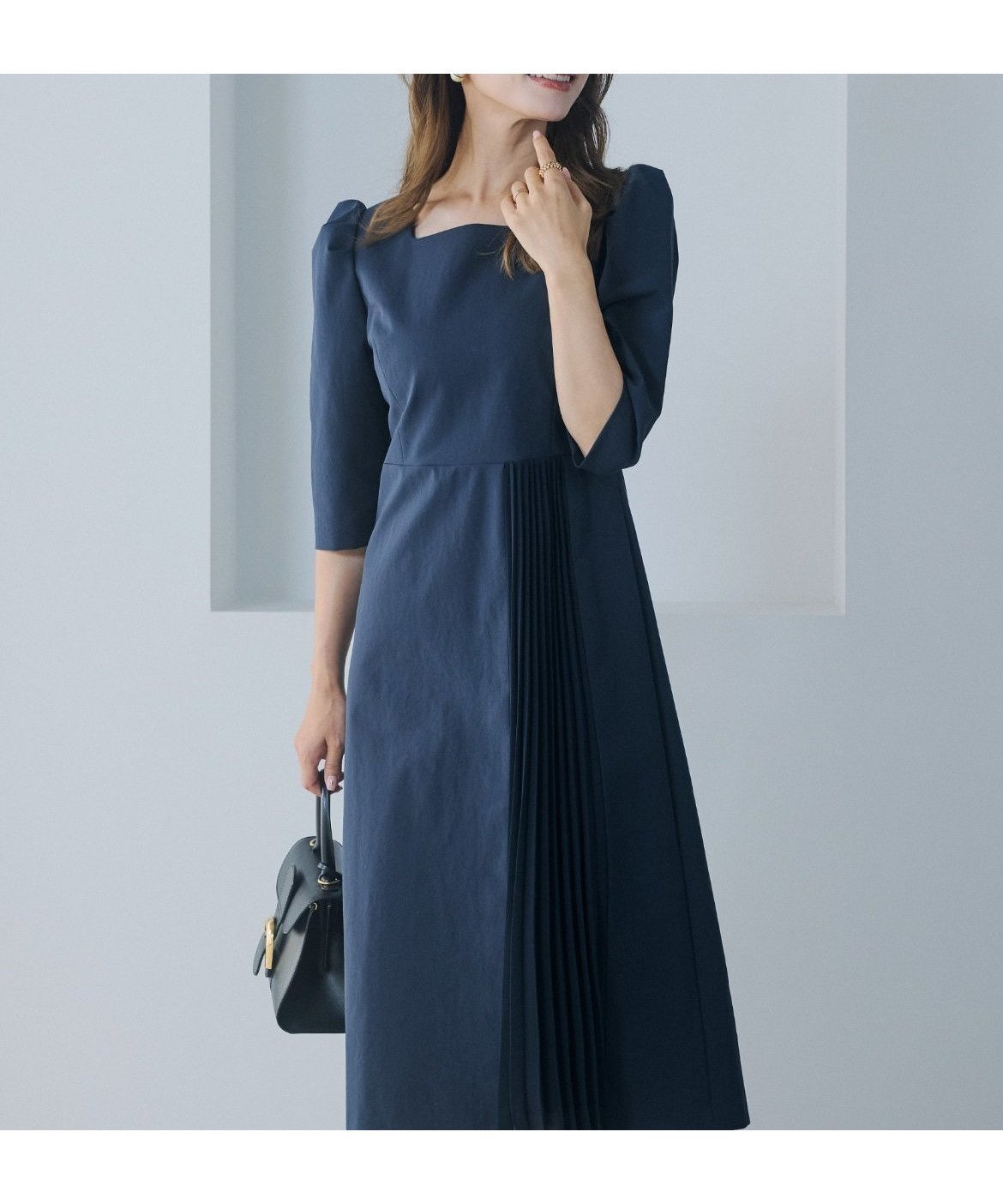 【マーリエ ル カセット/Maglie le cassetto】の《プラスサイズ》ハレ映えプリーツワンピース《M Maglie le cassetto*吉田理紗》 人気、トレンドファッション・服の通販 founy(ファニー) ファッション Fashion レディースファッション Fashion for Women ワンピース Dresses 春 Spring コラボ Collaboration, Collab シフォン Chiffon, Lightweight Fabric ジャケット Jacket, Outerwear ストレッチ Stretch, Stretchy Fabric スマート Smart, Elegant セットアップ Set-Up, Coordinated Outfit 雑誌 Magazine, Fashion Magazine ダブル Double, Double-Breasted バランス Balance, Style Balance プリーツ Pleats, Pleated セレモニー Ceremony 入学式 Entrance Ceremony 卒業式 Graduation Ceremony ビジネス 仕事 通勤 Business / Work / Commuting 2026年 2026 other-1|ID: prp329100004829762 ipo3291000000035154062