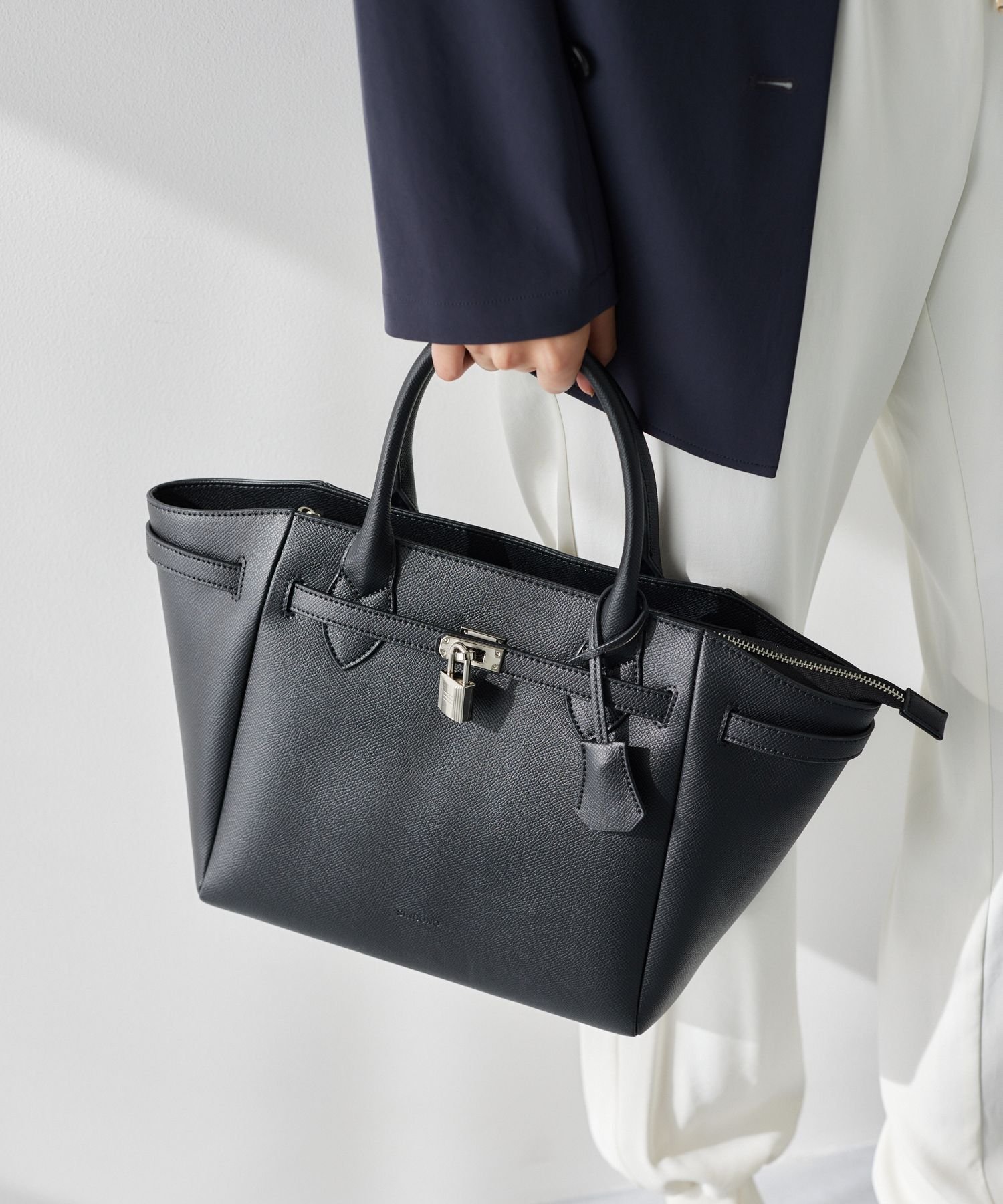 【バンヤードストーム/BARNYARDSTORM】のSINBONO(シンボノ)別注 / ベルト付きBAG インテリア・キッズ・メンズ・レディースファッション・服の通販 founy(ファニー) ファッション Fashion レディースファッション Fashion for Women バッグ Bags ベルト&ウエストマーク Belts & Waist Accessories コレクション Collection, Seasonal Line ニューヨーク New York, NYC Style バランス Balance, Style Balance 別注 Limited Edition, Custom Order ラバー Rubber, Rubber Sole ビジネス 仕事 通勤 Business / Work / Commuting ブラック|ID: prp329100004829771 ipo3291000000035154237