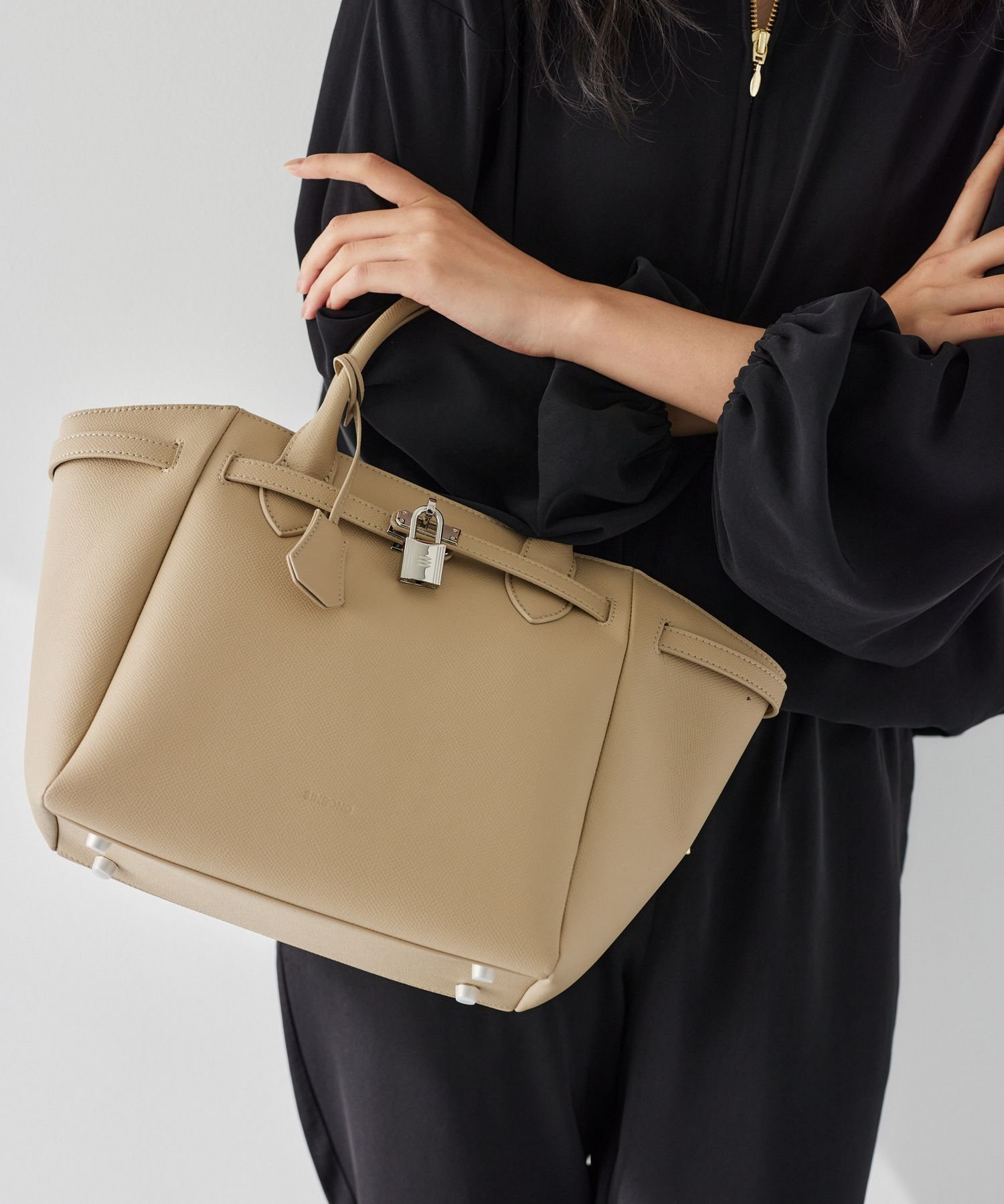 【バンヤードストーム/BARNYARDSTORM】のSINBONO(シンボノ)別注 / ベルト付きBAG インテリア・キッズ・メンズ・レディースファッション・服の通販 founy(ファニー) ファッション Fashion レディースファッション Fashion for Women バッグ Bags ベルト&ウエストマーク Belts & Waist Accessories コレクション Collection, Seasonal Line ニューヨーク New York, NYC Style バランス Balance, Style Balance 別注 Limited Edition, Custom Order ラバー Rubber, Rubber Sole ビジネス 仕事 通勤 Business / Work / Commuting ライトベージュ|ID: prp329100004829771 ipo3291000000035154241