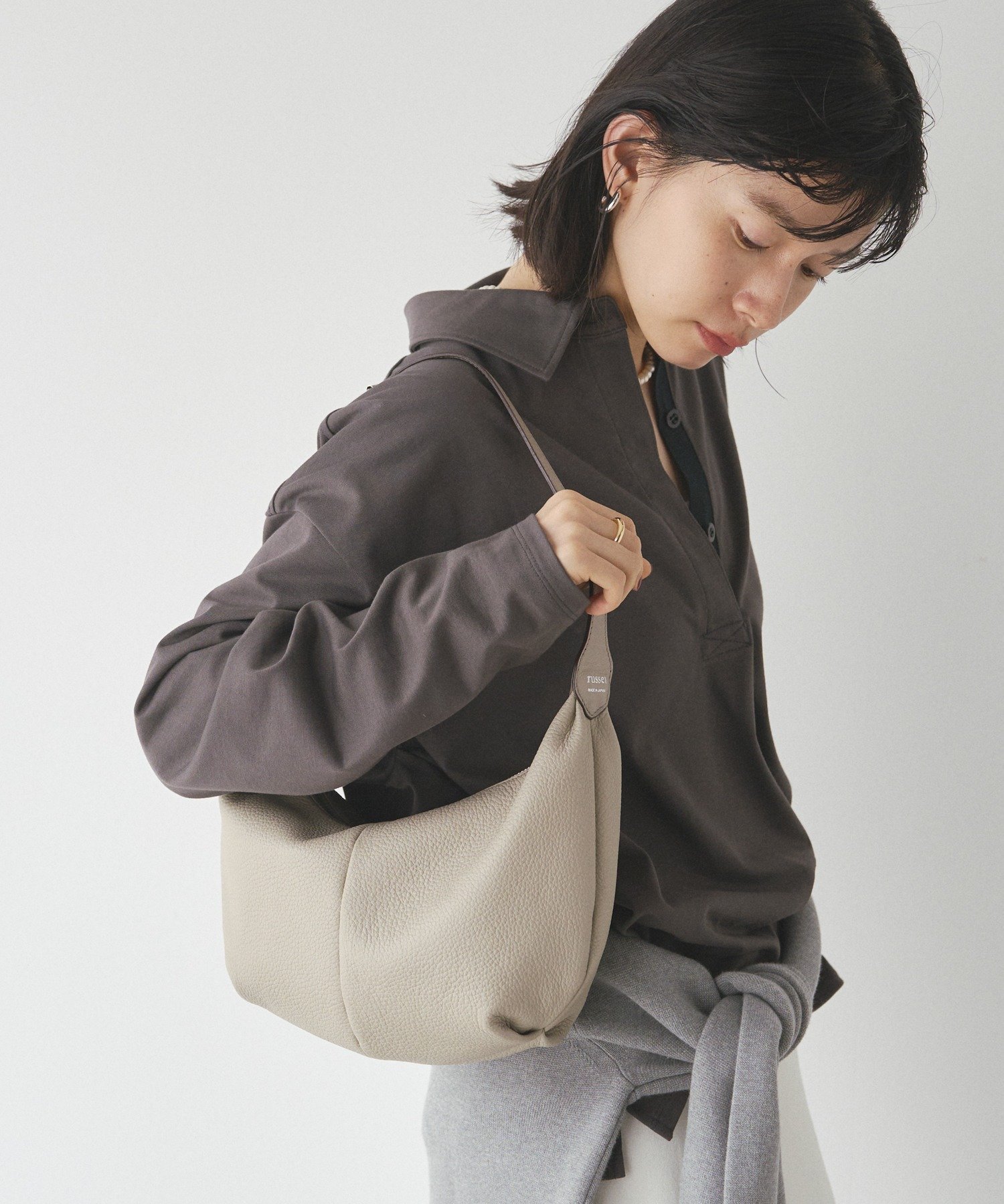 【ラシット/russet】の【再値下げ】レザーワンショルダーバッグ 人気、トレンドファッション・服の通販 founy(ファニー) ファッション Fashion レディースファッション Fashion for Women バッグ Bags コンパクト Compact, Small Size ショルダー Shoulder, Shoulder Strap シンプル Simple, Minimal なめらか Smooth, Silky Texture フィット Fit, Slim Fit ポケット Pocket, Pocket Detail ラウンド Round, Round Neck 日本製 Made In Japan エレガント 上品 Elegant 2025年 2025 2025-2026秋冬・A/W Autumn/Winter 2025–26 AW25–26 other-1|ID: prp329100004829773 ipo3291000000035154259
