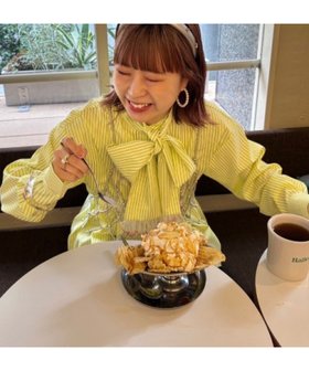 【チャオパニックティピー/CIAOPANIC TYPY】の【HELLO.SANFRANCISCO】【momo企画】ストライプ2wayボウタ 人気、トレンドファッション・服の通販 founy(ファニー) ファッション Fashion レディースファッション Fashion for Women イエロー Yellow シンプル Simple, Minimal スウェット / スエット Sweatshirt, Sweatwear ストライプ Stripe, Striped Pattern スラックス Slacks, Dress Pants デニム Denim, Jeans Material パープル Purple, Violet リボン Ribbon, Bow おすすめ Recommended / Our Picks |ID:prp329100004829775