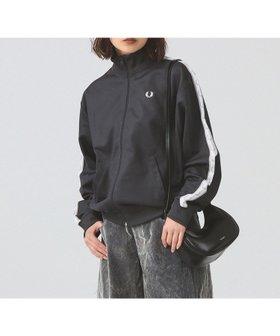 【ビームス ウイメン/BEAMS】のFRED PERRY / Taped Track Jacket 人気、トレンドファッション・服の通販 founy(ファニー) ファッション Fashion レディースファッション Fashion for Women アウター Coat / Outerwear Collection レディースジャケット・軽アウター Jackets クラシック Classic, Timeless Style ショルダー Shoulder, Shoulder Strap ジャケット Jacket, Outerwear スニーカー Sneakers, Trainers スポーティ Sporty, Casual Athletic デニム Denim, Jeans Material トレンド Trend, Trending Now ドロップ Drop Shoulder, Dropped Style フェミニン Feminine, Girly ベスト Vest, Waistcoat ロンドン London Style, British Inspired エレガント 上品 Elegant |ID:prp329100004829818