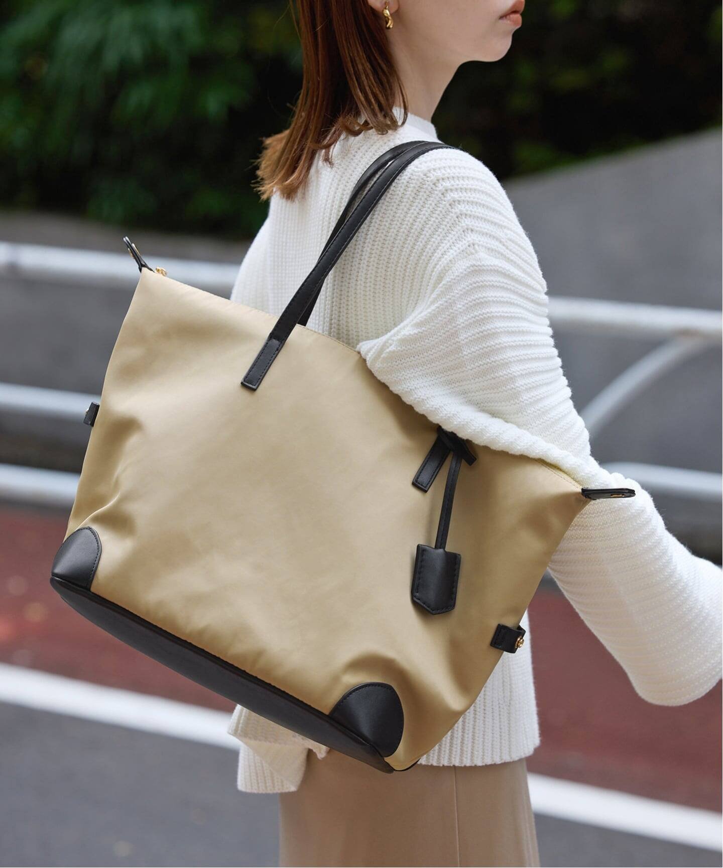 【スローブ イエナ/SLOBE IENA】のSLOBE キャリーオントートバッグ インテリア・キッズ・メンズ・レディースファッション・服の通販 founy(ファニー) ファッション Fashion レディースファッション Fashion for Women バッグ Bags 2026年 2026 おすすめ Recommended / Our Picks トレンド Trend, Trending Now フェミニン Feminine, Girly 旅行 Travel ビジネス 仕事 通勤 Business / Work / Commuting ベージュ A|ID: prp329100004829846 ipo3291000000035155067