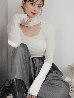 【スナイデル/SNIDEL】 2wayクロップドハイネックプルオーバー人気、トレンドファッション・服の通販 founy(ファニー) ファッション Fashion レディースファッション Fashion for Women トップス・カットソー Cut & Sew Tops カジュアルプルオーバー・ニットトップス Pullovers & Knit Tops / Casual Pullovers インナー Innerwear ウェーブ Wavy Pattern クロップド Cropped, Short Length シンプル Simple, Minimal ストレート Straight, Straight Cut スマート Smart, Elegant デコルテ Décolleté, Neckline トレンド Trend, Trending Now ハイネック High Neck, Mock Neck フィット Fit, Slim Fit フロント Front, Front Design ミニスカート Mini Skirt, Short Skirt リブニット Rib Knit, Ribbed Knit おすすめ Recommended / Our Picks |ID:prp329100004829885