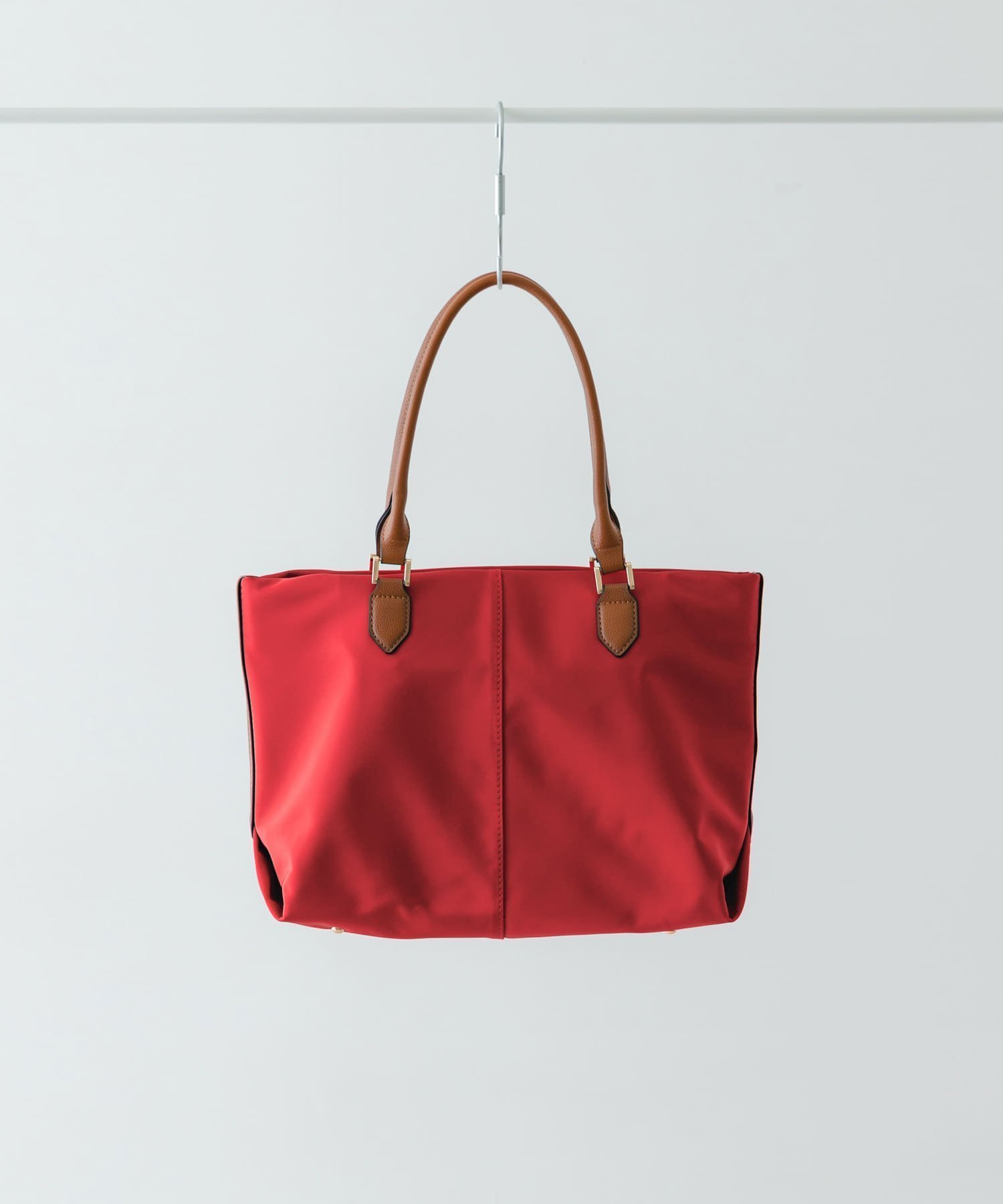 【ロデスコ/RODE SKO / URBAN RESEARCH】の撥水ミドルトートバッグ インテリア・キッズ・メンズ・レディースファッション・服の通販 founy(ファニー) ファッション Fashion レディースファッション Fashion for Women バッグ Bags シンプル Simple, Minimal デニム Denim, Jeans Material ミドル Middle Length, Mid Height S/S・春夏 SS, Spring/Summer, Warm Season おすすめ Recommended / Our Picks 夏 Summer ビジネス 仕事 通勤 Business / Work / Commuting 2026年 2026 レッド|ID: prp329100004829888 ipo3291000000035155463