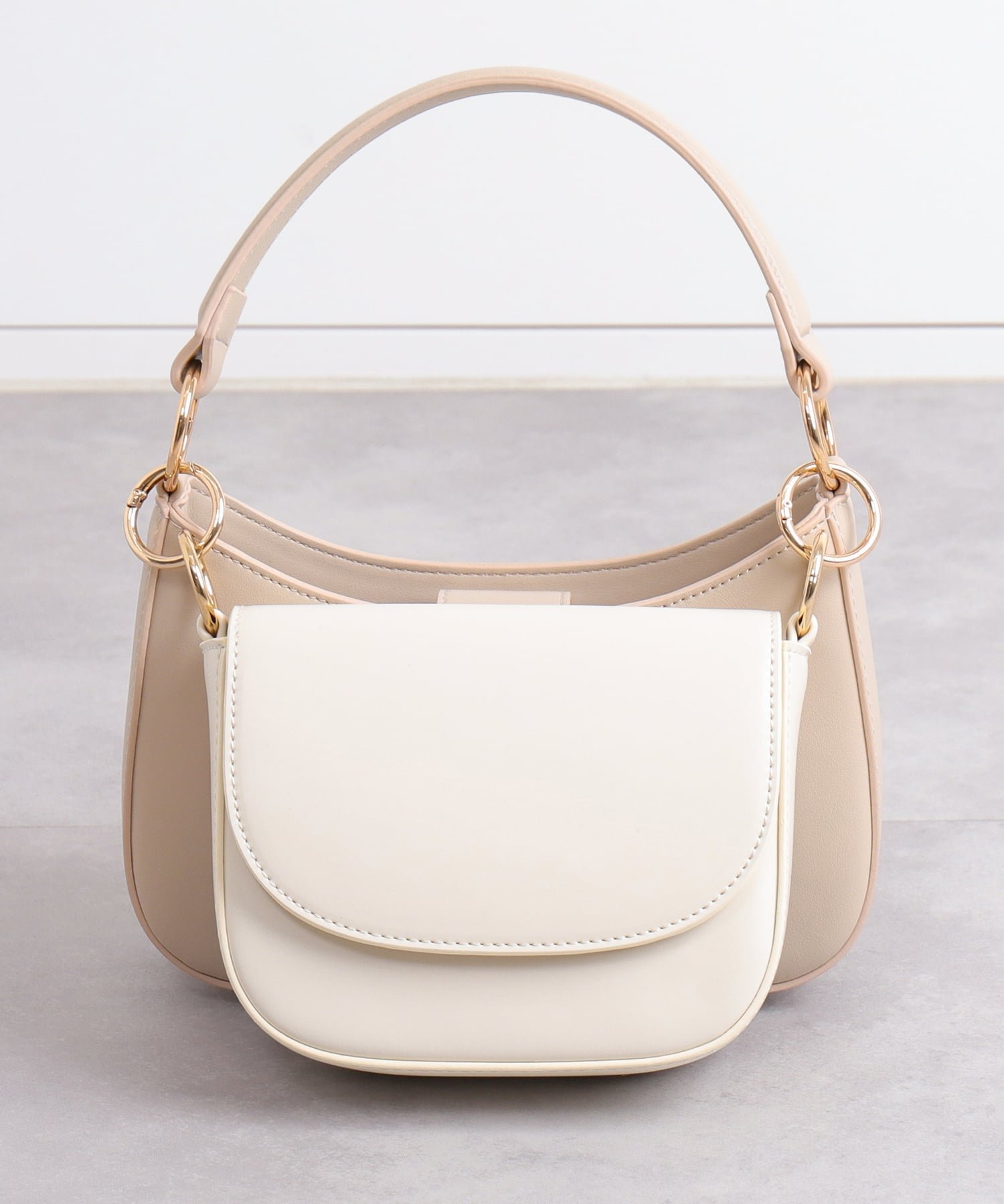 【アルテミス バイ ダイアナ/artemis by DIANA】のマルチWAY ショルダーストラップ付属 ミニバッグ付きハンドバッグ インテリア・キッズ・メンズ・レディースファッション・服の通販 founy(ファニー) ファッション Fashion レディースファッション Fashion for Women バッグ Bags シンプル Simple, Minimal 財布 Wallet, Purse ハンカチ Handkerchief, Hanky ポケット Pocket, Pocket Detail マグネット Magnet, Magnetic Closure ラップ Wrap, Wrap Design 再入荷 Restock / Back in Stock エレガント 上品 Elegant ベージュ合皮スムース*|ID: prp329100004829895 ipo3291000000035155493