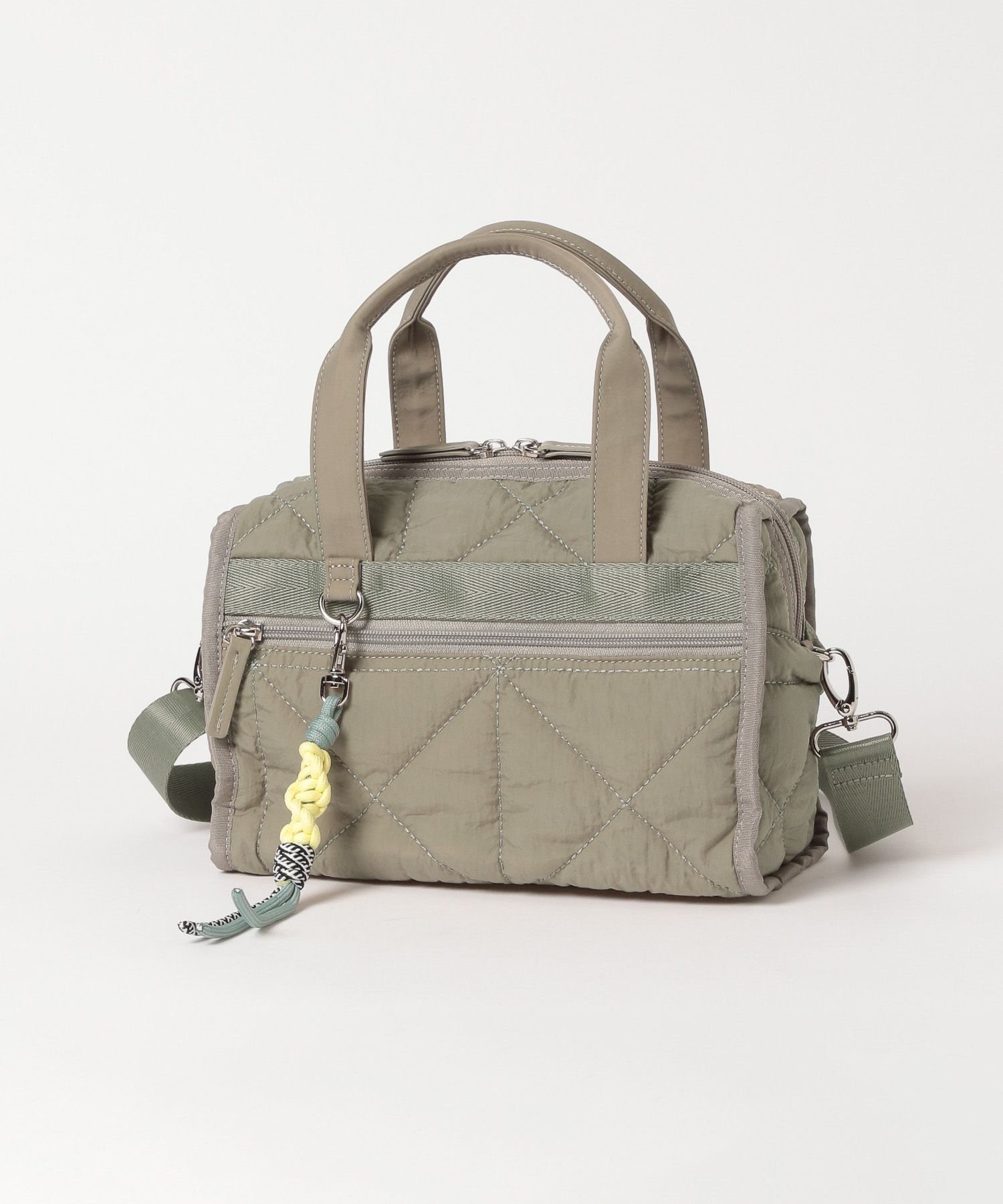 【グローバルワーク/GLOBAL WORK】のキルティングミニボストン/一部店舗限定/577375 インテリア・キッズ・メンズ・レディースファッション・服の通販 founy(ファニー) ファッション Fashion レディースファッション Fashion for Women キルティング Quilted, Quilting コンパクト Compact, Small Size チャーム Charm, Pendant トレンド Trend, Trending Now ポケット Pocket, Pocket Detail 人気 Popular, Best Seller 旅行 Travel 財布 Wallet, Purse グリーン78|ID: prp329100004829901 ipo3291000000035155592