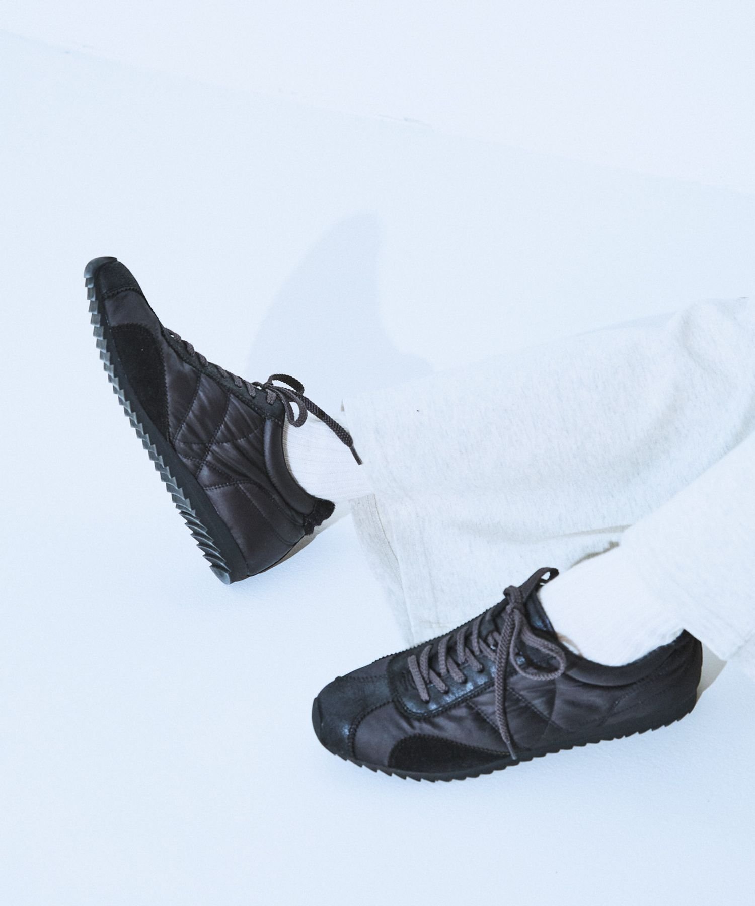 【ジーナシス/JEANASiS】のMIXマテリアルスニーカー インテリア・キッズ・メンズ・レディースファッション・服の通販 founy(ファニー) ファッション Fashion レディースファッション Fashion for Women アウトドア Outdoor Clothing インソール Shoe Insole スニーカー Sneakers, Trainers トレンド Trend, Trending Now フラット Flat, Flat Shoes ボトム Bottoms, Lower Wear ミックス Mix, Mixed Style レース Lace, Lace Fabric 今季 This Season, Current Season 抗菌 Antibacterial, Bacteria-Resistant ブラック|ID: prp329100004829929 ipo3291000000035155808