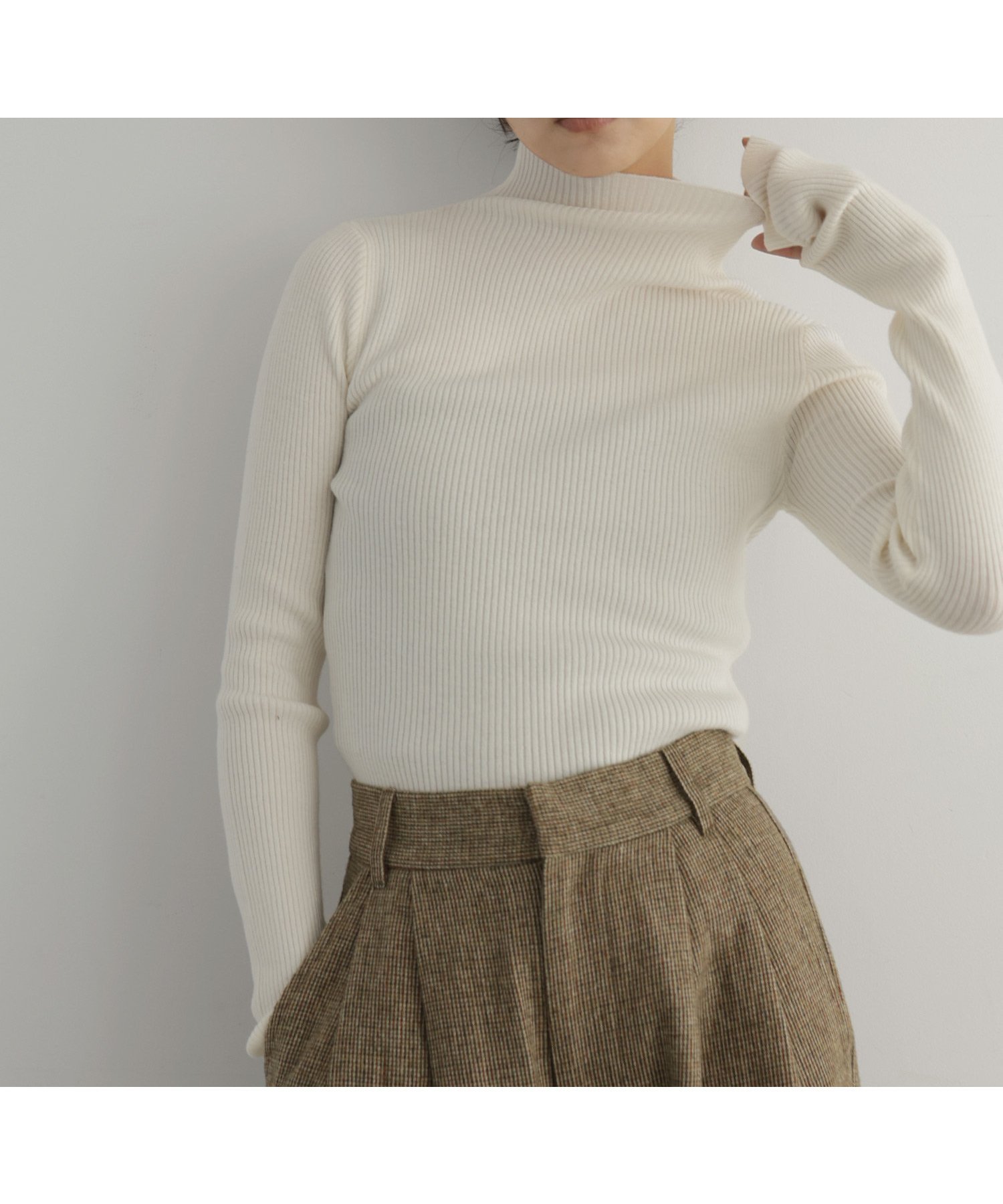 【ヘラム/hellam】のフィンガーホールタートルネックリブニット インテリア・キッズ・メンズ・レディースファッション・服の通販 founy(ファニー) 　ファッション　Fashion　レディースファッション　Fashion for Women　トップス・カットソー　Cut & Sew Tops　ニット　Knit Tops & Sweaters　タートルネック・ハイネックトップス　Turtlenecks & High-Neck Tops　リブニット　Rib Knit, Ribbed Knit　定番　Standard, Basic Item　A/W・秋冬　Autumn/Winter　アイボリー|ID: prp329100004829966 ipo3291000000035156183