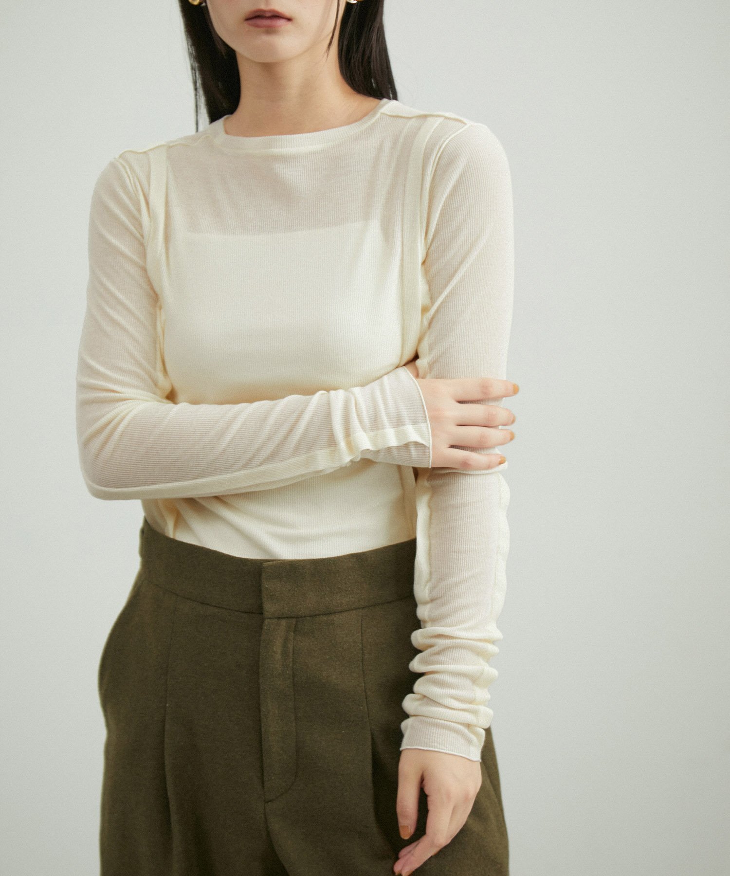 【アダム エ ロペ/ADAM ET ROPE'】のシアーテレコタックニュアンスロンT インテリア・キッズ・メンズ・レディースファッション・服の通販 founy(ファニー) 　ファッション　Fashion　レディースファッション　Fashion for Women　トップス・カットソー　Cut & Sew Tops　ロングTシャツ・Tシャツ　Longline T-Shirts & Tees　インナー　Innerwear　シアー　Sheer, See-Through　シンプル　Simple, Minimal　ジャケット　Jacket, Outerwear　スリーブ　Sleeve, Long Sleeve / Short Sleeve　フィット　Fit, Slim Fit　ポケット　Pocket, Pocket Detail　ロング　Long, Long-Length　A/W・秋冬　Autumn/Winter　おすすめ　Recommended / Our Picks　エレガント 上品　Elegant　2025年　2025　2025-2026秋冬・A/W　Autumn/Winter 2025–26 AW25–26　キナリ(16)|ID: prp329100004829971 ipo3291000000035156209