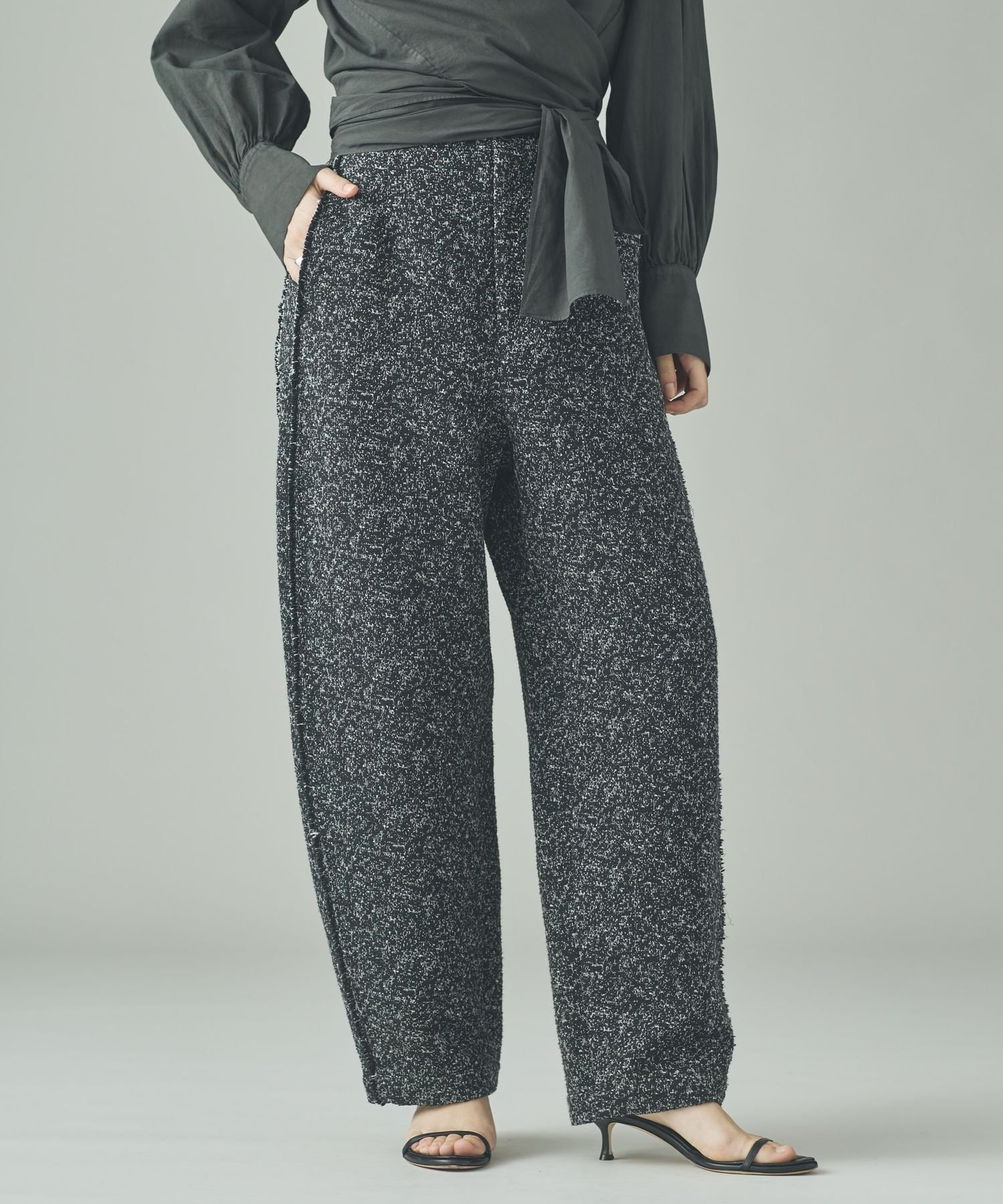 【カレンソロジー/Curensology】のC.S.G ネップツィードパンツ 人気、トレンドファッション・服の通販 founy(ファニー) ファッション Fashion レディースファッション Fashion for Women パンツ Pants & Trousers イタリア Italy エレガント 上品 Elegant ツイード Twill, Twill Weave ネップ Nepp, Slub Yarn フリンジ Fringe, Tassel モノトーン Monotone, Black and White other-1|ID: prp329100004830210 ipo3291000000035158631