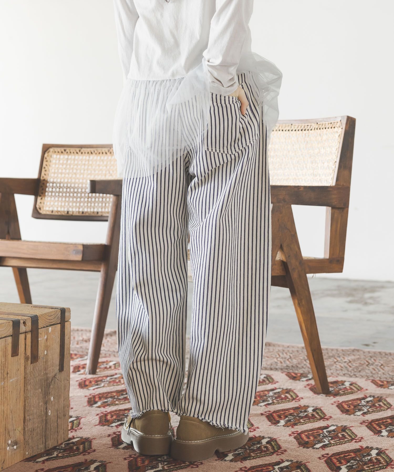 【ニコアンド/niko and】のセルフカットカーブパンツ インテリア・キッズ・メンズ・レディースファッション・服の通販 founy(ファニー) 　ファッション　Fashion　レディースファッション　Fashion for Women　パンツ　Pants & Trousers　インディゴ　Indigo Denim　シンプル　Simple, Minimal　ストライプ　Stripe, Striped Pattern　デニム　Denim, Jeans Material　トレンド　Trend, Trending Now　バランス　Balance, Style Balance　フェミニン　Feminine, Girly　フリンジ　Fringe, Tassel　ブルゾン　Blouson, Bomber Jacket　ベーシック　Basic, Essential　おすすめ　Recommended / Our Picks　ストライプ|ID: prp329100004830214 ipo3291000000035158664