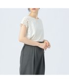【ビームス ハート/BEAMS HEART】のレース 袖コンビ Tシャツ 人気、トレンドファッション・服の通販 founy(ファニー) ファッション Fashion レディースファッション Fashion for Women トップス・カットソー Cut & Sew Tops シャツ・ブラウス・オフィスカジュアル Elegant Blouses & Button-Ups ロングTシャツ・Tシャツ Longline T-Shirts & Tees おすすめ Recommended / Our Picks カットソー Cut and Sewn Top コンビ Combo, Combination Style ストレート Straight, Straight Cut スラックス Slacks, Dress Pants タイトスカート Pencil Skirt, Tight Skirt デニム Denim, Jeans Material バランス Balance, Style Balance マニッシュ Mannish, Boyish ミックス Mix, Mixed Style レース Lace, Lace Fabric ワイド Wide, Wide Fit エレガント 上品 Elegant 半袖 Short Sleeve, Half Sleeve thumbnail OFF WHITE|ID: prp329100004830267 ipo3291000000035159096