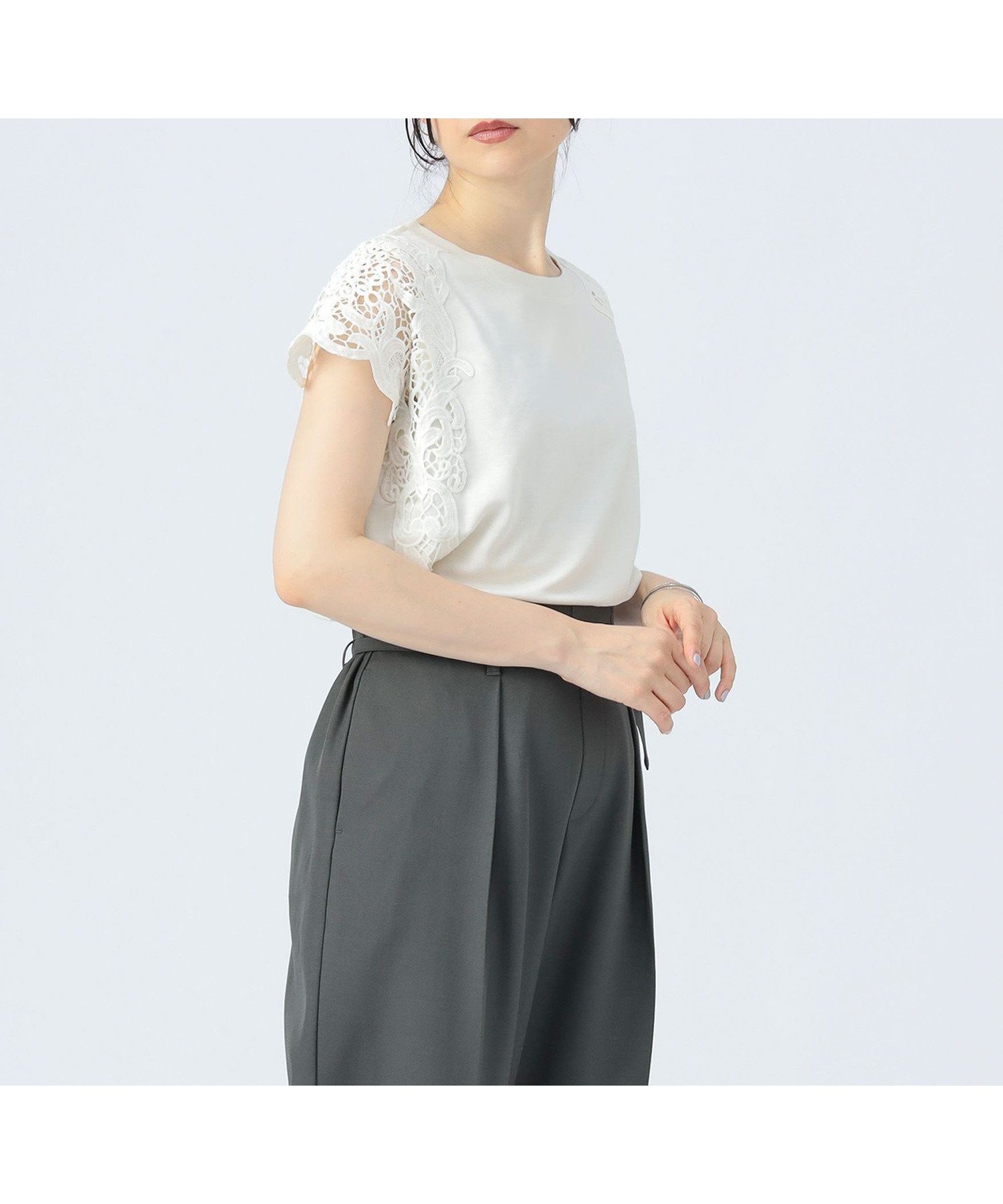 【ビームス ハート/BEAMS HEART】のレース 袖コンビ Tシャツ インテリア・キッズ・メンズ・レディースファッション・服の通販 founy(ファニー) 　ファッション　Fashion　レディースファッション　Fashion for Women　トップス・カットソー　Cut & Sew Tops　シャツ・ブラウス・オフィスカジュアル　Elegant Blouses & Button-Ups　ロングTシャツ・Tシャツ　Longline T-Shirts & Tees　おすすめ　Recommended / Our Picks　カットソー　Cut and Sewn Top　コンビ　Combo, Combination Style　ストレート　Straight, Straight Cut　スラックス　Slacks, Dress Pants　タイトスカート　Pencil Skirt, Tight Skirt　デニム　Denim, Jeans Material　バランス　Balance, Style Balance　マニッシュ　Mannish, Boyish　ミックス　Mix, Mixed Style　レース　Lace, Lace Fabric　ワイド　Wide, Wide Fit　エレガント 上品　Elegant　半袖　Short Sleeve, Half Sleeve　OFF WHITE|ID: prp329100004830267 ipo3291000000035159096