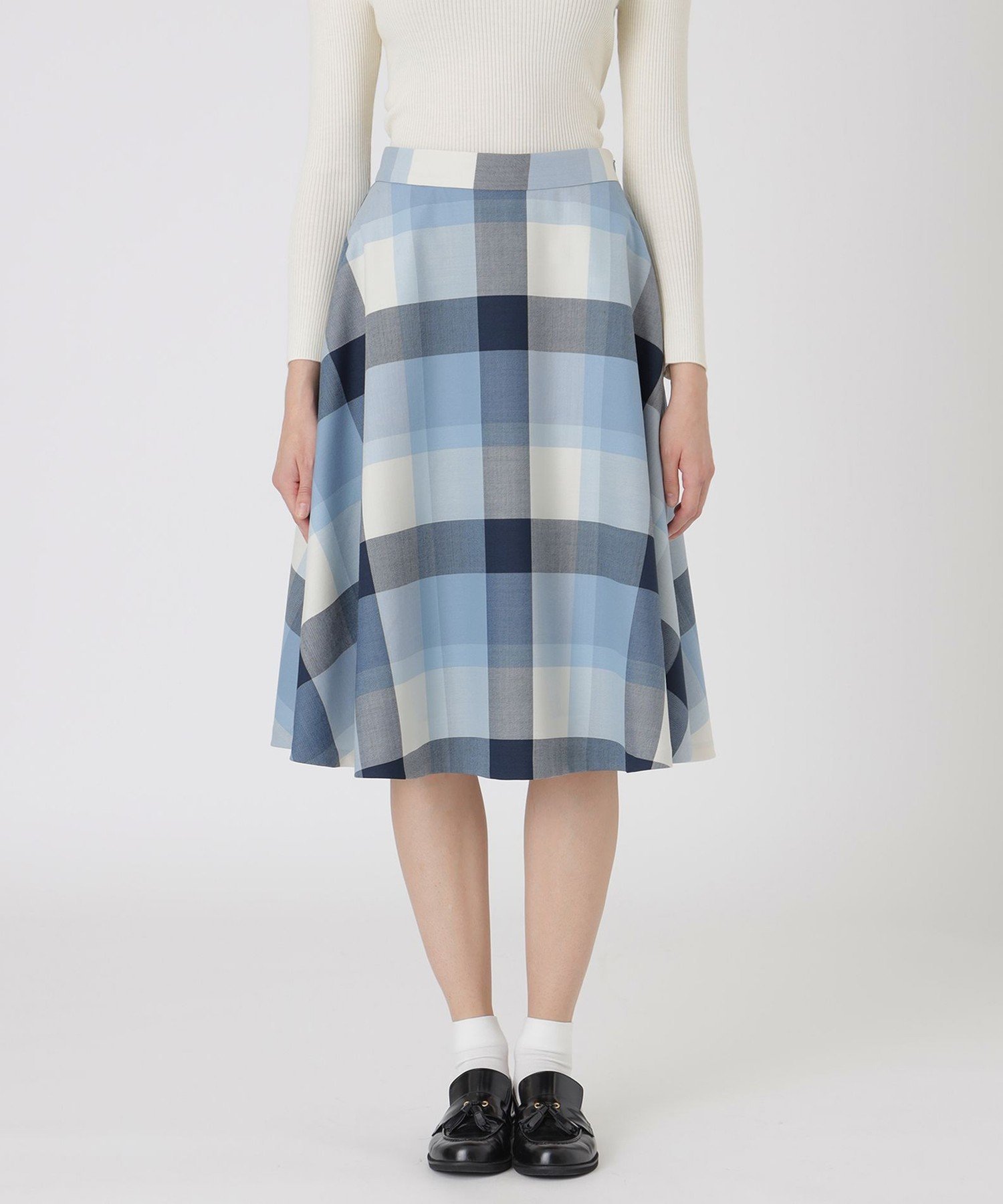 【ブルーレーベル クレストブリッジ/BLUE LABEL CRESTBRIDGE】のクレストブリッジチェックサキソニーフレアスカート インテリア・キッズ・メンズ・レディースファッション・服の通販 founy(ファニー) 　ファッション　Fashion　レディースファッション　Fashion for Women　スカート　Skirts　Aライン・フレアスカート　A-Line & Flared Skirts　おすすめ　Recommended / Our Picks　エレガント 上品　Elegant　フレア　Flare, Flared　リラックス　Relax, Relaxed Fit　ブルー|ID: prp329100004830318 ipo3291000000035159729