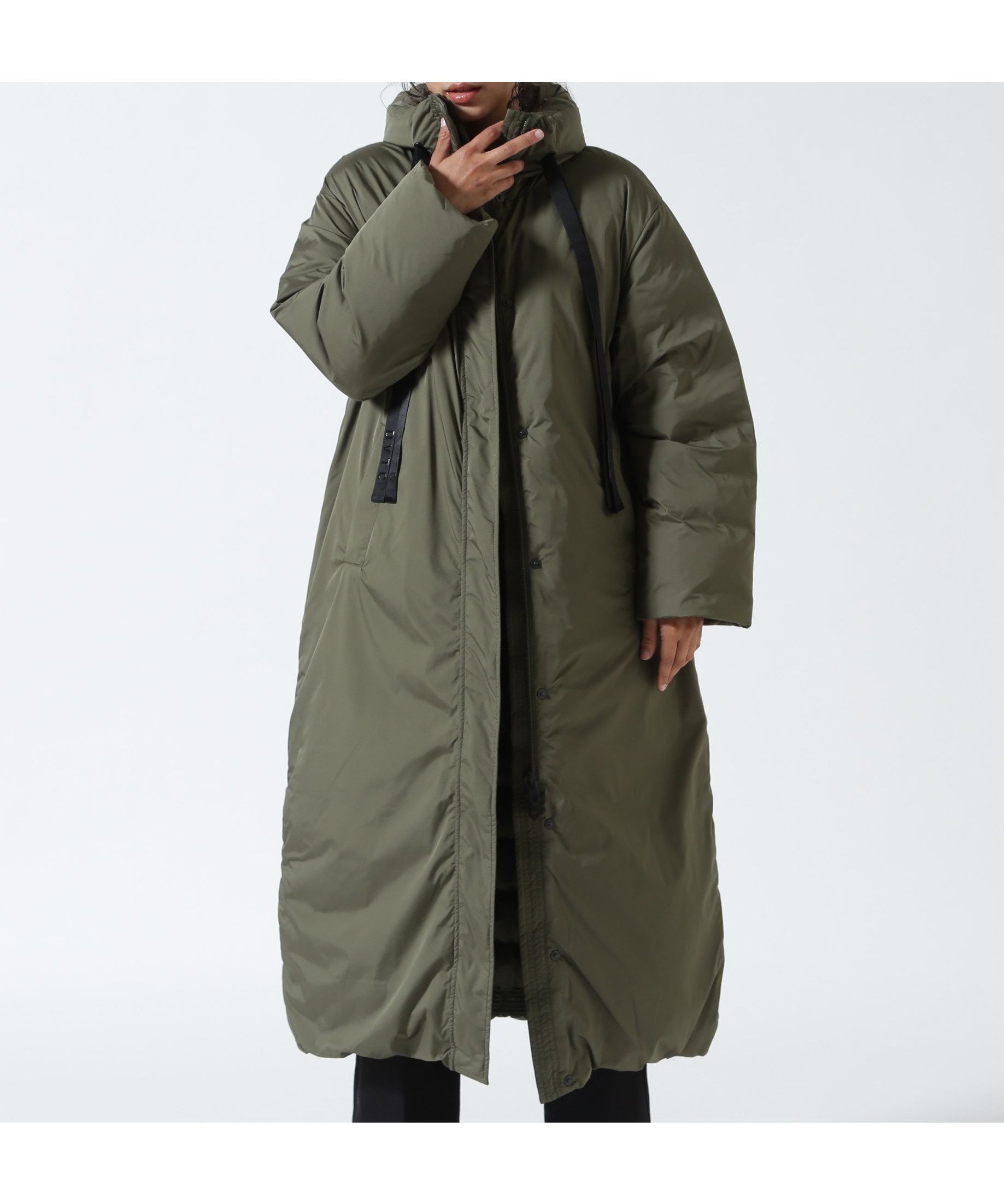 【ロイヤルフラッシュ/ROYAL FLASH】のDUVETICA/デュベティカ/ALAQUA/アラクア (2025年FWモデル) インテリア・キッズ・メンズ・レディースファッション・服の通販 founy(ファニー) 　ファッション　Fashion　レディースファッション　Fashion for Women　イタリア　Italy　カッティング　Cutting Detail　シャーリング　Shirring, Ruched　ショール　Shawl, Wrap　シンプル　Simple, Minimal　スリット　Slit, Slit Detail　ダウン　Down, Puffer　ダブル　Double, Double-Breasted　バルーン　Balloon, Balloon Silhouette　フェザー　Feather, Feather Detail　フォルム　Silhouette, Form　フランス　France, French　ポケット　Pocket, Pocket Detail　防寒　Cold Protection, Winter-Ready　リラックス　Relax, Relaxed Fit　A/W・秋冬　Autumn/Winter　オリーブ|ID: prp329100004830342 ipo3291000000035159977