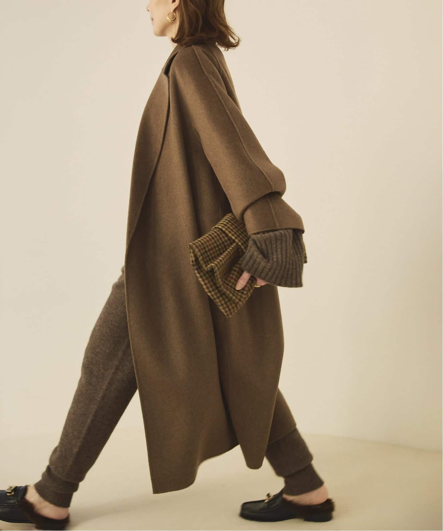 【ヴェルメイユ パー イエナ/VERMEIL par iena】のカシミヤリバーロングコート インテリア・キッズ・メンズ・レディースファッション・服の通販 founy(ファニー) 　ファッション　Fashion　レディースファッション　Fashion for Women　アウター　Coat / Outerwear Collection　コート・ロングコート・ピーコート　Long Coats, Peacoats & More　2025年　2025　2025-2026秋冬・A/W　Autumn/Winter 2025–26 AW25–26　ガウン　Gown, Robe　パターン　Pattern, Design Print　フェミニン　Feminine, Girly　ロング　Long, Long-Length　ブラウン|ID: prp329100004830345 ipo3291000000035160024