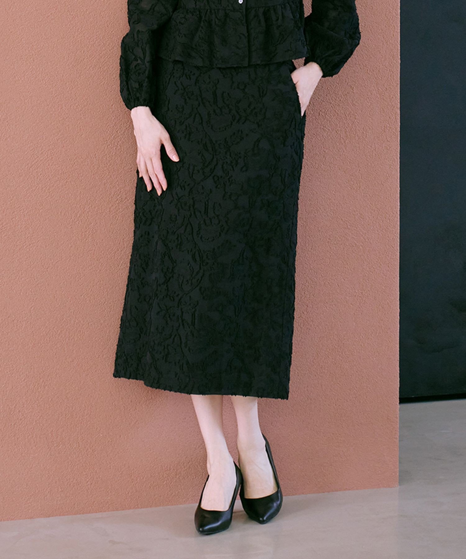 【ロペ/ROPE'】のジャガードタイトスカート/セットアップ対応 インテリア・キッズ・メンズ・レディースファッション・服の通販 founy(ファニー) 　ファッション　Fashion　レディースファッション　Fashion for Women　セットアップ　Matching Sets　スカート・ミニ/ミディ/マキシ　Skirts / Mini, Midi & Maxi Skirts　おすすめ　Recommended / Our Picks　ジャカード／ジャガード　Jacquard, Woven Pattern　セットアップ　Set-Up, Coordinated Outfit　タイトスカート　Pencil Skirt, Tight Skirt　ペプラム　Peplum, Flared Hem　ポケット　Pocket, Pocket Detail　ビジネス 仕事 通勤　Business / Work / Commuting　定番　Standard, Basic Item　ブラック(01)|ID: prp329100004830347 ipo3291000000035160049