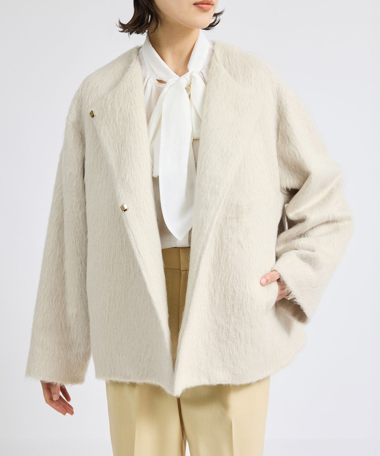 【ロペ/ROPE'】のスーリーアルパカシャギーハーフコート 人気、トレンドファッション・服の通販 founy(ファニー) 　ファッション　Fashion　レディースファッション　Fashion for Women　アウター　Coat / Outerwear Collection　コート・ロングコート・ピーコート　Long Coats, Peacoats & More　おすすめ　Recommended / Our Picks　イタリア　Italy　シンプル　Simple, Minimal　センター　Center, Center Line　ハーフ　Half, Half-Length　ポケット　Pocket, Pocket Detail　 other-1|ID: prp329100004830378 ipo3291000000035160367