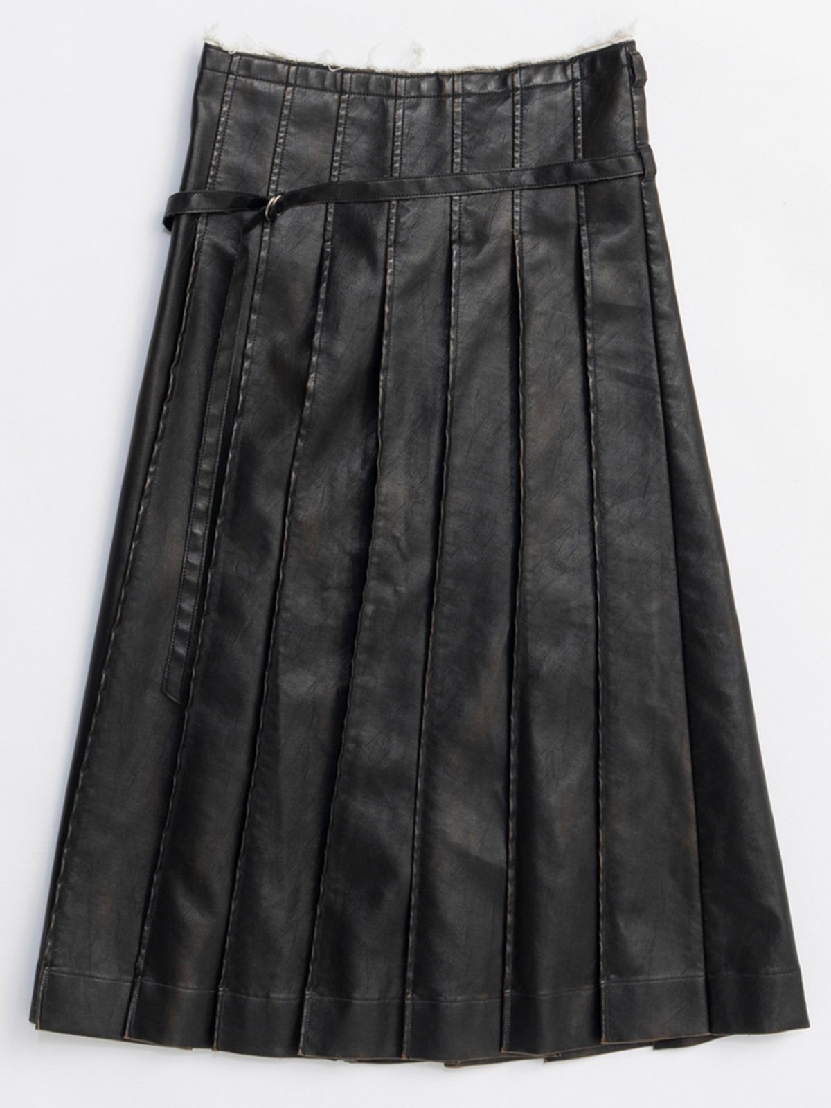 【メゾンスペシャル/MAISON SPECIAL】のヴィーガンレザーミモレスカート インテリア・キッズ・メンズ・レディースファッション・服の通販 founy(ファニー) 　ファッション　Fashion　レディースファッション　Fashion for Women　スカート　Skirts　おすすめ　Recommended / Our Picks　シンプル　Simple, Minimal　スニーカー　Sneakers, Trainers　タートルネック　Turtleneck, High Neck　トレンド　Trend, Trending Now　フェイクレザー　Faux Leather, PU Leather　ヴィンテージ　Vintage Style　冬　Winter / This Winter　BRN|ID: prp329100004830396 ipo3291000000035160620