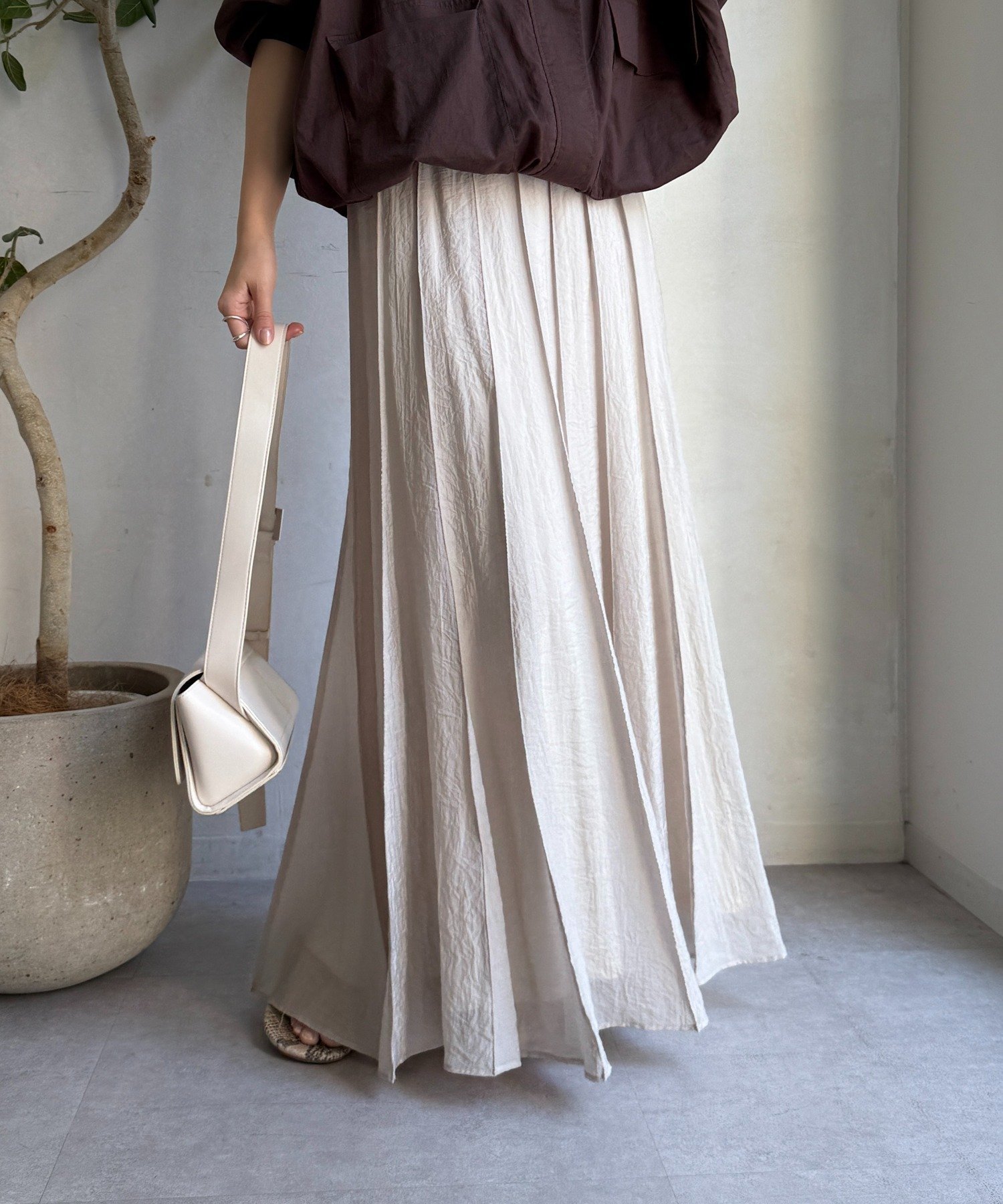 【ドゥドゥ/DouDou】のシアーパネルプリーツスカート 人気、トレンドファッション・服の通販 founy(ファニー) 　ファッション　Fashion　レディースファッション　Fashion for Women　スカート　Skirts　プリーツスカート / 上品フェミニンスタイル　Pleated Skirts　カットソー　Cut and Sewn Top　シアー　Sheer, See-Through　シンプル　Simple, Minimal　スマート　Smart, Elegant　プリーツ　Pleats, Pleated　リラックス　Relax, Relaxed Fit　S/S・春夏　SS, Spring/Summer, Warm Season　再入荷　Restock / Back in Stock　夏　Summer　2025年　2025　2025春夏・S/S　Spring/Summer 2025 SS25　 other-1|ID: prp329100004830400 ipo3291000000035160656