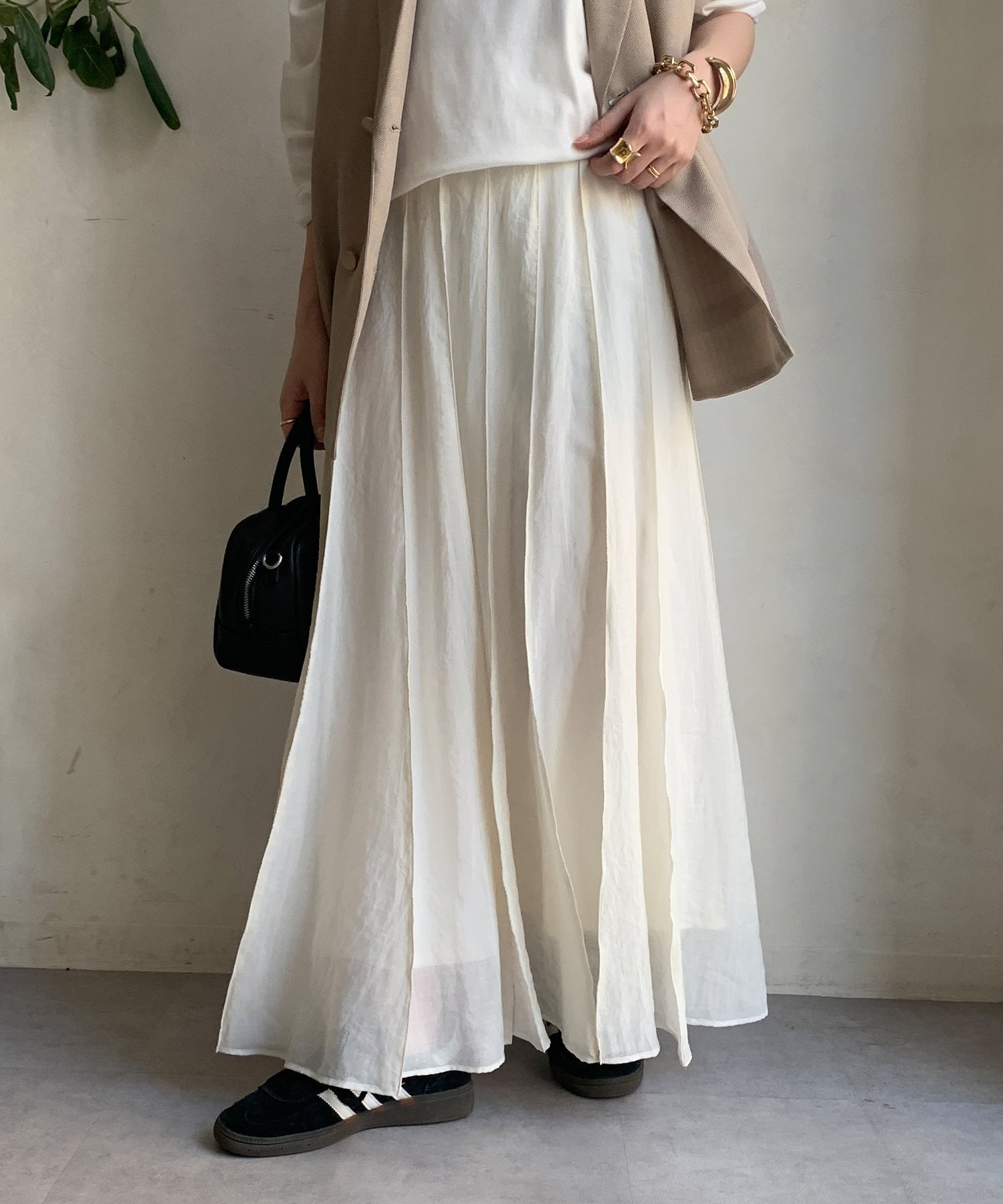 【ドゥドゥ/DouDou】のシアーパネルプリーツスカート インテリア・キッズ・メンズ・レディースファッション・服の通販 founy(ファニー) 　ファッション　Fashion　レディースファッション　Fashion for Women　スカート　Skirts　プリーツスカート / 上品フェミニンスタイル　Pleated Skirts　カットソー　Cut and Sewn Top　シアー　Sheer, See-Through　シンプル　Simple, Minimal　スマート　Smart, Elegant　プリーツ　Pleats, Pleated　リラックス　Relax, Relaxed Fit　S/S・春夏　SS, Spring/Summer, Warm Season　再入荷　Restock / Back in Stock　夏　Summer　2025年　2025　2025春夏・S/S　Spring/Summer 2025 SS25　ホワイト|ID: prp329100004830400 ipo3291000000035160658