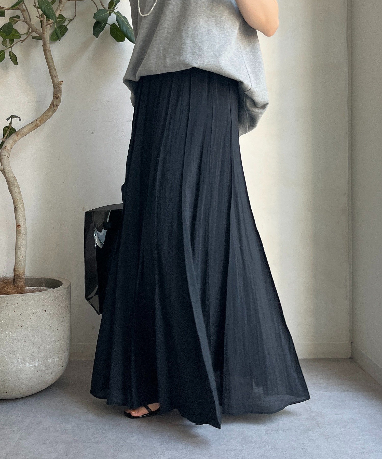 【ドゥドゥ/DouDou】のシアーパネルプリーツスカート インテリア・キッズ・メンズ・レディースファッション・服の通販 founy(ファニー) 　ファッション　Fashion　レディースファッション　Fashion for Women　スカート　Skirts　プリーツスカート / 上品フェミニンスタイル　Pleated Skirts　カットソー　Cut and Sewn Top　シアー　Sheer, See-Through　シンプル　Simple, Minimal　スマート　Smart, Elegant　プリーツ　Pleats, Pleated　リラックス　Relax, Relaxed Fit　S/S・春夏　SS, Spring/Summer, Warm Season　再入荷　Restock / Back in Stock　夏　Summer　2025年　2025　2025春夏・S/S　Spring/Summer 2025 SS25　ブラック|ID: prp329100004830400 ipo3291000000035160662