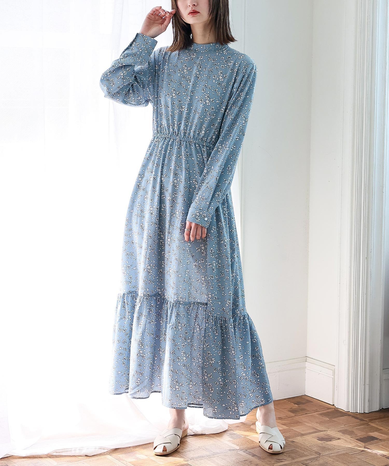 【ヴィータフェリーチェ/VitaFelice】の無地 フラワープリントマキシワンピワンピース インテリア・キッズ・メンズ・レディースファッション・服の通販 founy(ファニー) 　ファッション　Fashion　レディースファッション　Fashion for Women　ワンピース　Dresses　マキシ丈ワンピース・ロングドレス　Maxi Dresses / Long One-Pieces　オケージョン　Occasion Wear　ガーリー　Girly, Feminine Style　フェミニン　Feminine, Girly　プリント　Print, Printed Pattern　無地　Plain, Solid Color　再入荷　Restock / Back in Stock　エレガント 上品　Elegant　フラワーサックスブルー|ID: prp329100004830457 ipo3291000000035161800