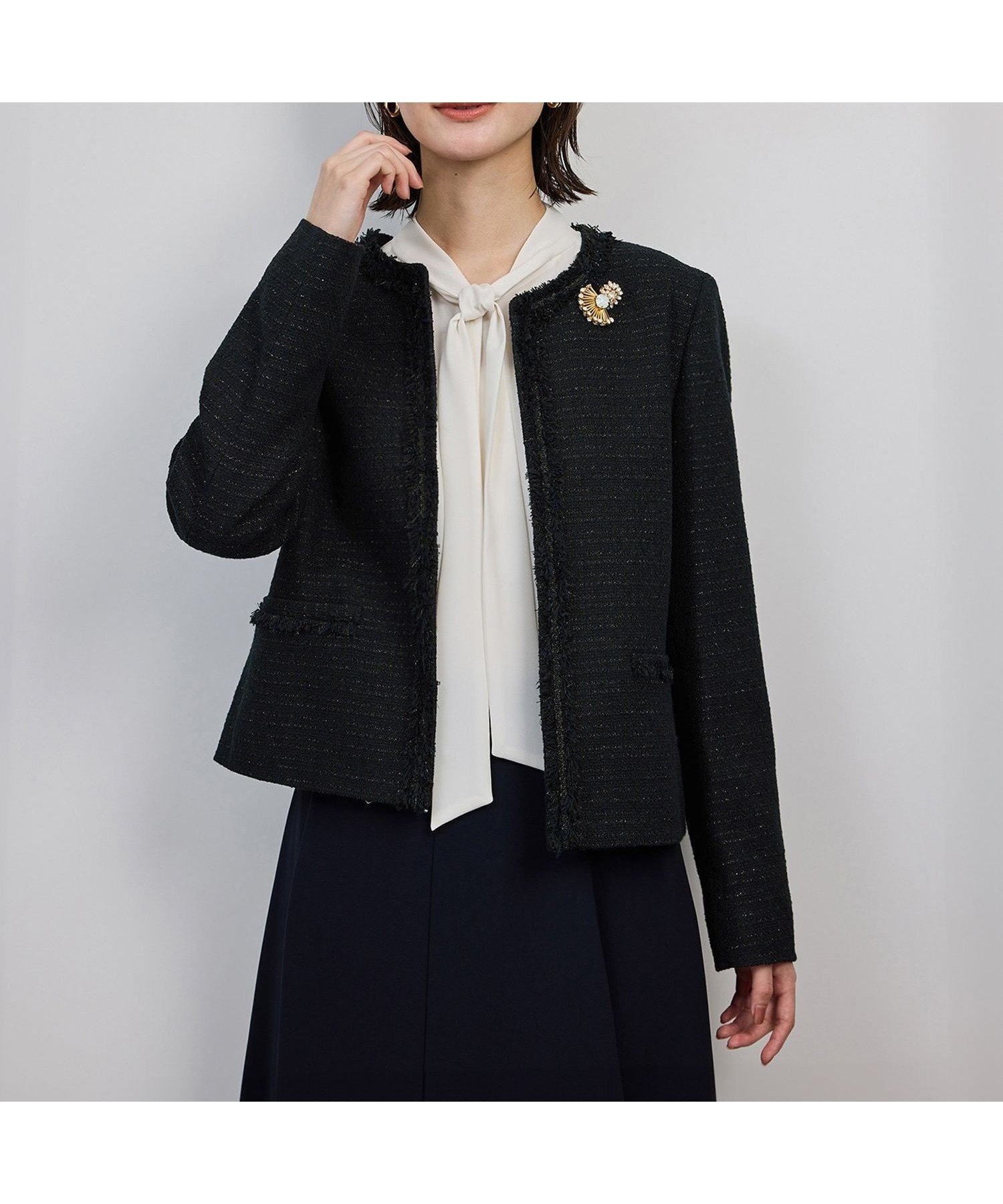 【ロペ/ROPE'】のミックスツイードノーカラージャケット インテリア・キッズ・メンズ・レディースファッション・服の通販 founy(ファニー) 　ファッション　Fashion　レディースファッション　Fashion for Women　アウター　Coat / Outerwear Collection　レディースジャケット・軽アウター　Jackets　ノーカラージャケット / シンプル上品コーデ　Collarless Jackets　おすすめ　Recommended / Our Picks　クロップド　Cropped, Short Length　コンパクト　Compact, Small Size　シンプル　Simple, Minimal　セレモニー　Ceremony　ダブル　Double, Double-Breasted　ツイード　Twill, Twill Weave　フロント　Front, Front Design　ブレード　Braid, Decorative Trim　プリーツ　Pleats, Pleated　ポケット　Pocket, Pocket Detail　別注　Limited Edition, Custom Order　ビジネス 仕事 通勤　Business / Work / Commuting　ネイビー(40)|ID: prp329100004830470 ipo3291000000035162031