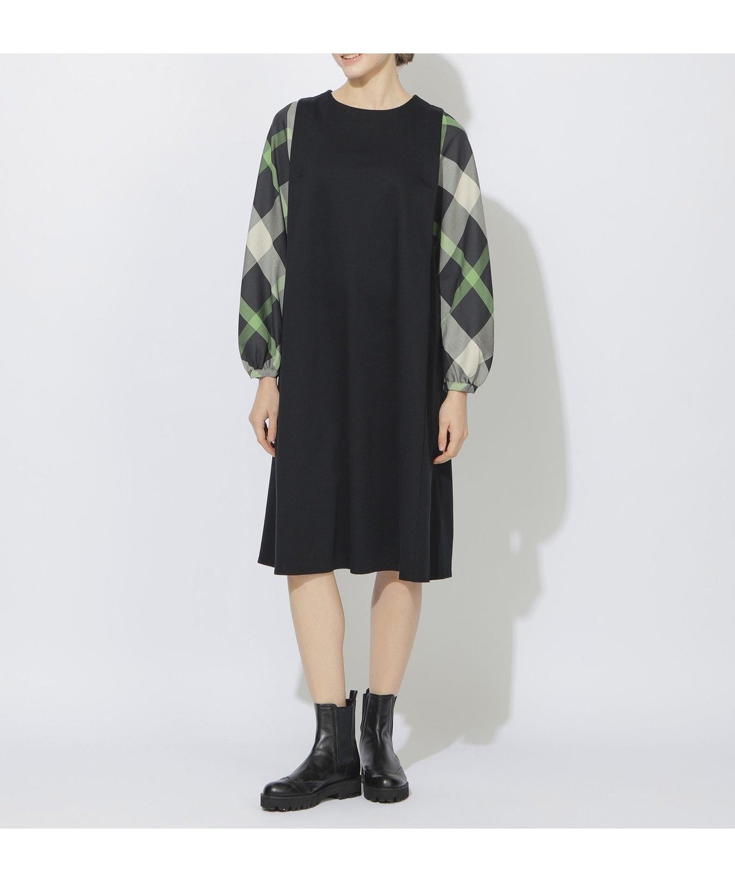 【ブルーレーベル クレストブリッジ/BLUE LABEL CRESTBRIDGE】の【Meシリーズ】スリーブチェックワンピース インテリア・キッズ・メンズ・レディースファッション・服の通販 founy(ファニー) 　ファッション　Fashion　レディースファッション　Fashion for Women　ワンピース　Dresses　シンプル　Simple, Minimal　トレンド　Trend, Trending Now　今季　This Season, Current Season　定番　Standard, Basic Item　A/W・秋冬　Autumn/Winter　ブラック|ID: prp329100004830487 ipo3291000000035162407