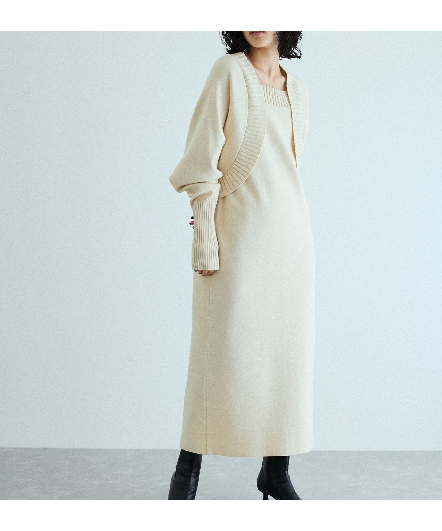 【アダム エ ロペ/ADAM ET ROPE'】のボレロドッキングニットワンピース インテリア・キッズ・メンズ・レディースファッション・服の通販 founy(ファニー) 　ファッション　Fashion　レディースファッション　Fashion for Women　アウター　Coat / Outerwear Collection　ボレロ・ショート丈ジャケット / ドレス羽織りに　Boleros & Short Jackets　ワンピース　Dresses　ニットワンピース　Knit Dresses　アクセサリー　Fashion Accessories　シルク　Silk, 100% Silk　タートル　Turtleneck, Turtle Collar　定番　Standard, Basic Item　人気　Popular, Best Seller　フォルム　Silhouette, Form　ボレロ　Bolero, Short Cardigan　ポケット　Pocket, Pocket Detail　ローズ　Rose, Rose Motif　A/W・秋冬　Autumn/Winter　おすすめ　Recommended / Our Picks　2025年　2025　2025-2026秋冬・A/W　Autumn/Winter 2025–26 AW25–26　キナリ系(17)|ID: prp329100004830526 ipo3291000000035163077