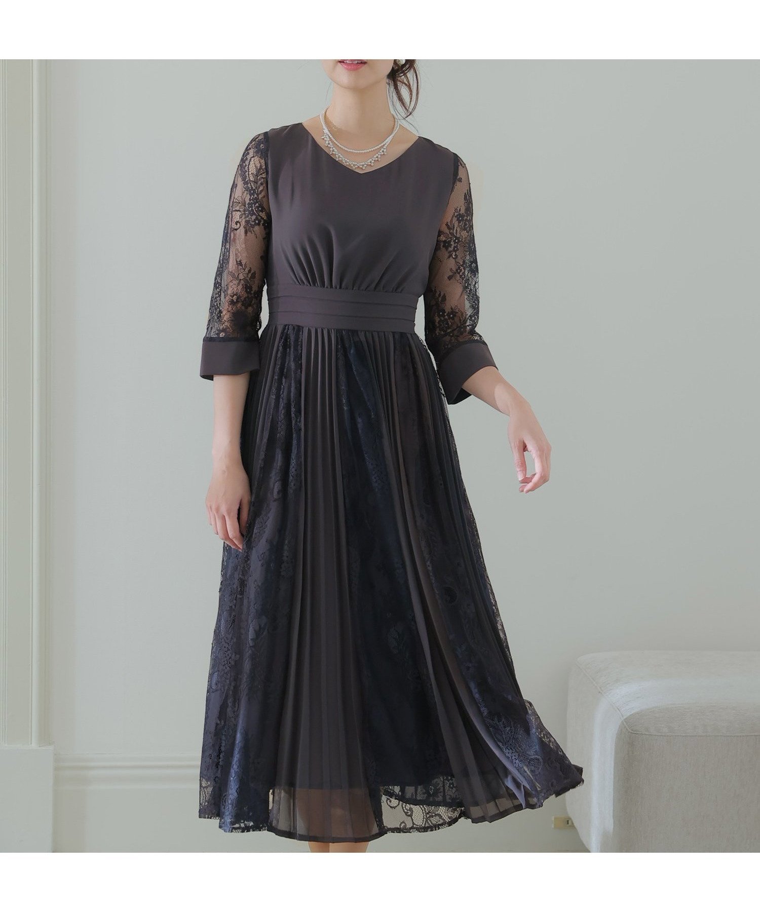 【プールヴー/PourVous】のプリーツフレアワンピース結婚式オケージョンドレス同窓会パーティードレスお呼ばれ インテリア・キッズ・メンズ・レディースファッション・服の通販 founy(ファニー) 　ファッション　Fashion　レディースファッション　Fashion for Women　ワンピース　Dresses　フォーマル・パーティードレス・結婚式用ドレス　Elegant & Casual Dresses　おすすめ　Recommended / Our Picks　エレガント 上品　Elegant　オケージョン　Occasion Wear　シフォン　Chiffon, Lightweight Fabric　セレモニー　Ceremony　ドレス　Dress, One-Piece　プリーツ　Pleats, Pleated　ミックス　Mix, Mixed Style　レース　Lace, Lace Fabric　ロング　Long, Long-Length　二次会　After Party　結婚式　Wedding　アッシュネイビー|ID: prp329100004830537 ipo3291000000035163232