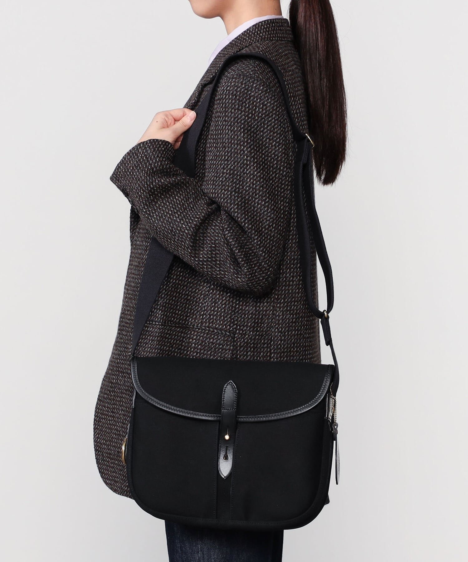 【ビショップ/Bshop】のSTOUR インテリア・キッズ・メンズ・レディースファッション・服の通販 founy(ファニー) 　ファッション　Fashion　レディースファッション　Fashion for Women　アウトドア　Outdoor Clothing　イタリア　Italy　キャンバス　Canvas, Canvas Fabric　ギャザー　Gathered, Ruffled　コンパクト　Compact, Small Size　チャーム　Charm, Pendant　ツイル　Twist, Twisted Detail　ハンド　Hand, Handmade　パターン　Pattern, Design Print　フロント　Front, Front Design　ポケット　Pocket, Pocket Detail　BLACK|ID: prp329100004830591 ipo3291000000035164015