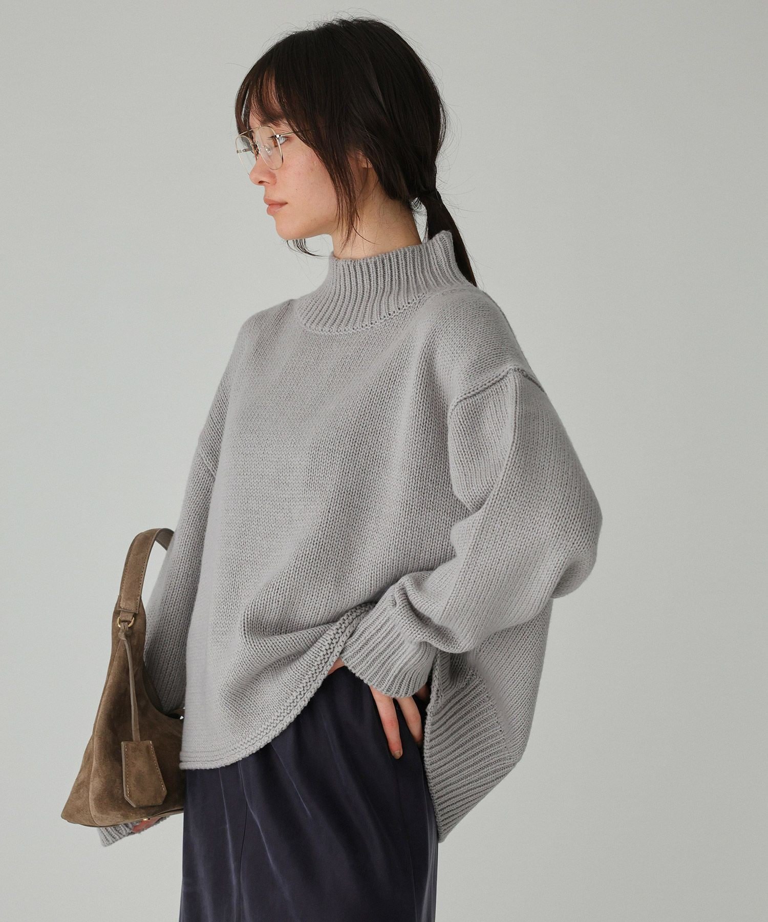 【バビロン/BABYLONE / KIDS】のリラクシータートルプルオーバー インテリア・キッズ・メンズ・レディースファッション・服の通販 founy(ファニー) 　ファッション　Fashion　キッズファッション　Fashion for Kids　トップス・カットソー　Cut & Sew Tops　ウォーム　Warm Fabric　ショルダー　Shoulder, Shoulder Strap　シンプル　Simple, Minimal　ドロップ　Drop Shoulder, Dropped Style　ハイネック　High Neck, Mock Neck　リラックス　Relax, Relaxed Fit　再入荷　Restock / Back in Stock　エレガント 上品　Elegant　ライトグレー12|ID: prp329100004830593 ipo3291000000035164055