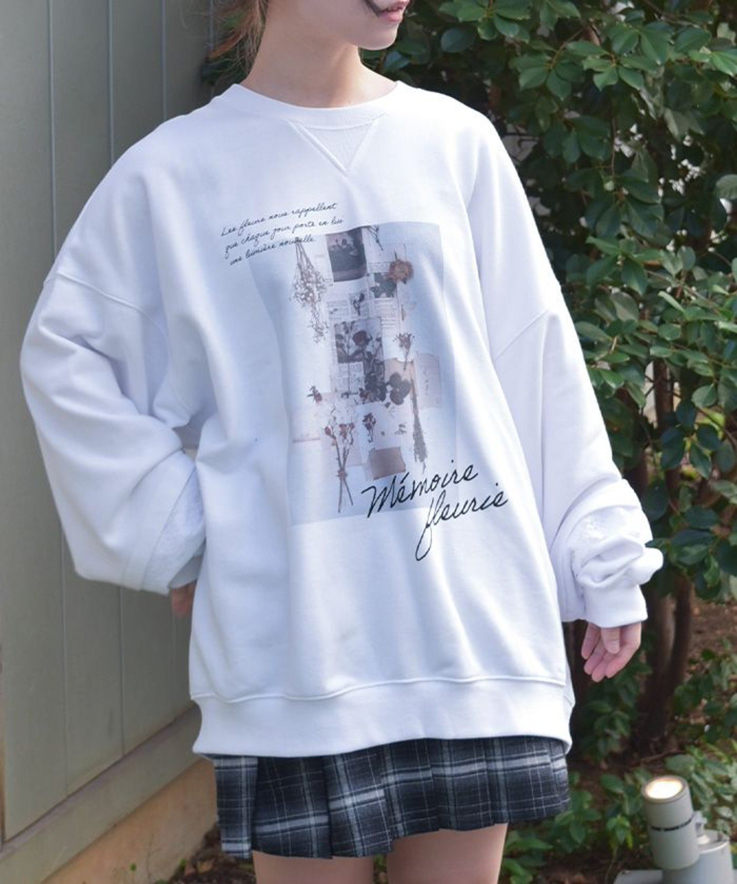 【アクシーズファム/axes femme】のパリトラベルPTトレーナー 人気、トレンドファッション・服の通販 founy(ファニー) 　ファッション　Fashion　レディースファッション　Fashion for Women　アクセサリー　Fashion Accessories　シンプル　Simple, Minimal　スウェット / スエット　Sweatshirt, Sweatwear　チェーン　Chain, Chain Strap　デニム　Denim, Jeans Material　トラベル　Travel, Travel Gear　トレーナー　Sweatshirt, Trainer　パール　Pearl, Pearl Accent　フロント　Front, Front Design　プリント　Print, Printed Pattern　リラックス　Relax, Relaxed Fit　ロング　Long, Long-Length　ワイド　Wide, Wide Fit　 other-1|ID: prp329100004830617 ipo3291000000035164430