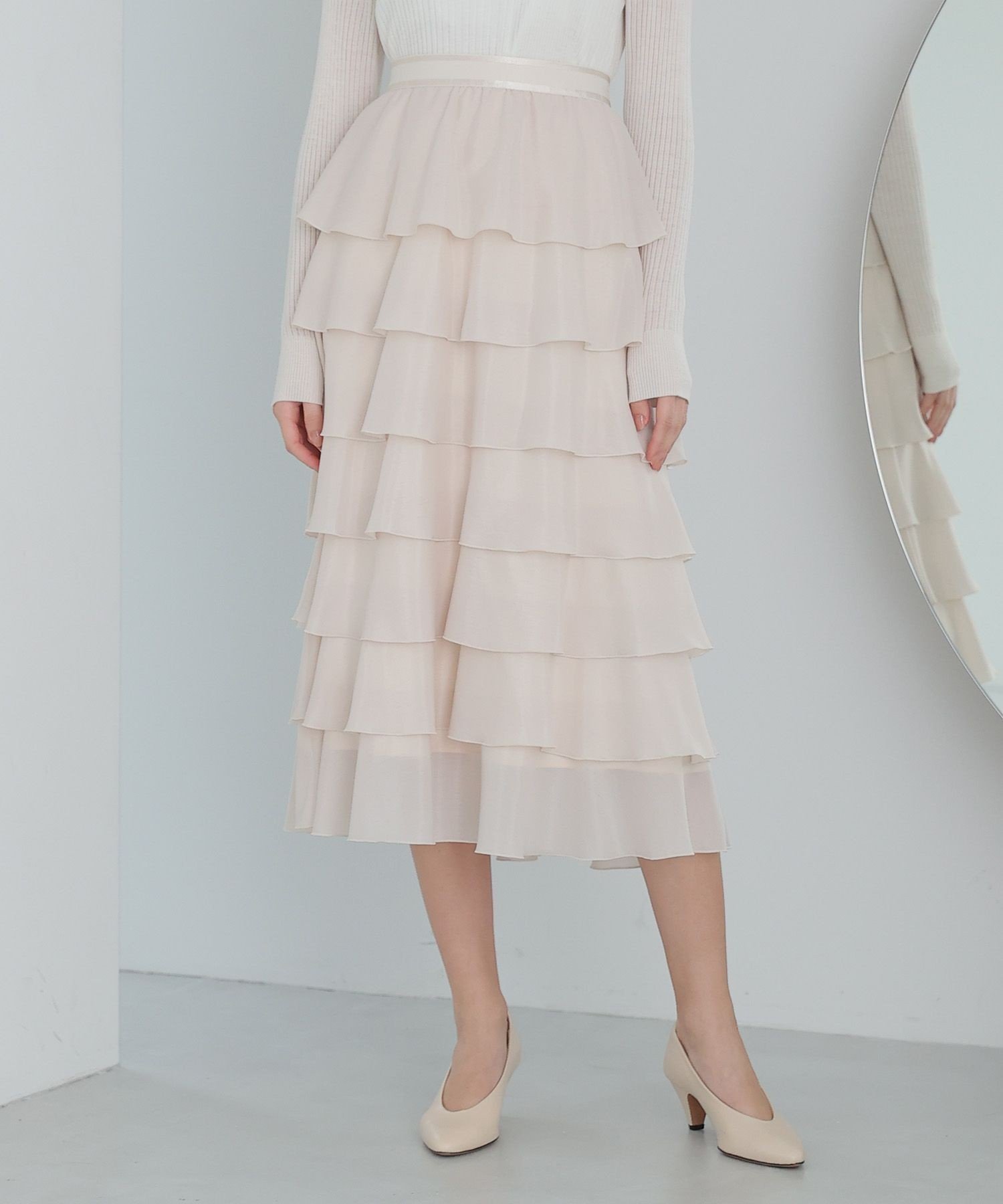 【アナイ/ANAYI】のブライトローンティアード スカート 人気、トレンドファッション・服の通販 founy(ファニー) 　ファッション　Fashion　レディースファッション　Fashion for Women　スカート　Skirts　ティアードスカート　Tiered Skirts　ギャザー　Gathered, Ruffled　スマート　Smart, Elegant　ティアード　Tiered, Tiered Style　フェミニン　Feminine, Girly　フォルム　Silhouette, Form　ブライト　Bright, Shiny　ラッフル　Ruffle, Frill　再入荷　Restock / Back in Stock　エレガント 上品　Elegant　 other-1|ID: prp329100004830765 ipo3291000000035166519