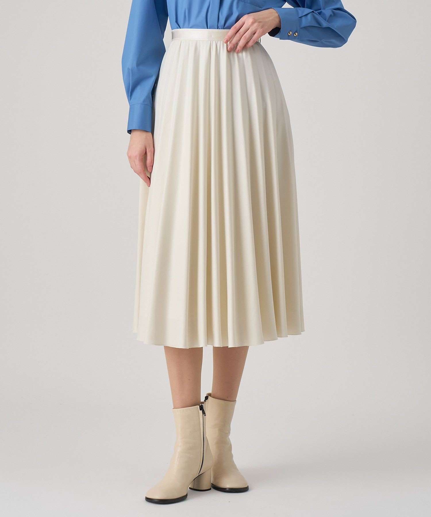 【アナイ/ANAYI】のレザーライクサテンプリーツスカート インテリア・キッズ・メンズ・レディースファッション・服の通販 founy(ファニー) 　ファッション　Fashion　レディースファッション　Fashion for Women　スカート　Skirts　プリーツスカート / 上品フェミニンスタイル　Pleated Skirts　オレンジ　Orange　今季　This Season, Current Season　サテン　Satin, Glossy Fabric　スマート　Smart, Elegant　ピーチ　Peach, Soft Touch　プリーツ　Pleats, Pleated　A/W・秋冬　Autumn/Winter　再入荷　Restock / Back in Stock　off white|ID: prp329100004830766 ipo3291000000035166526