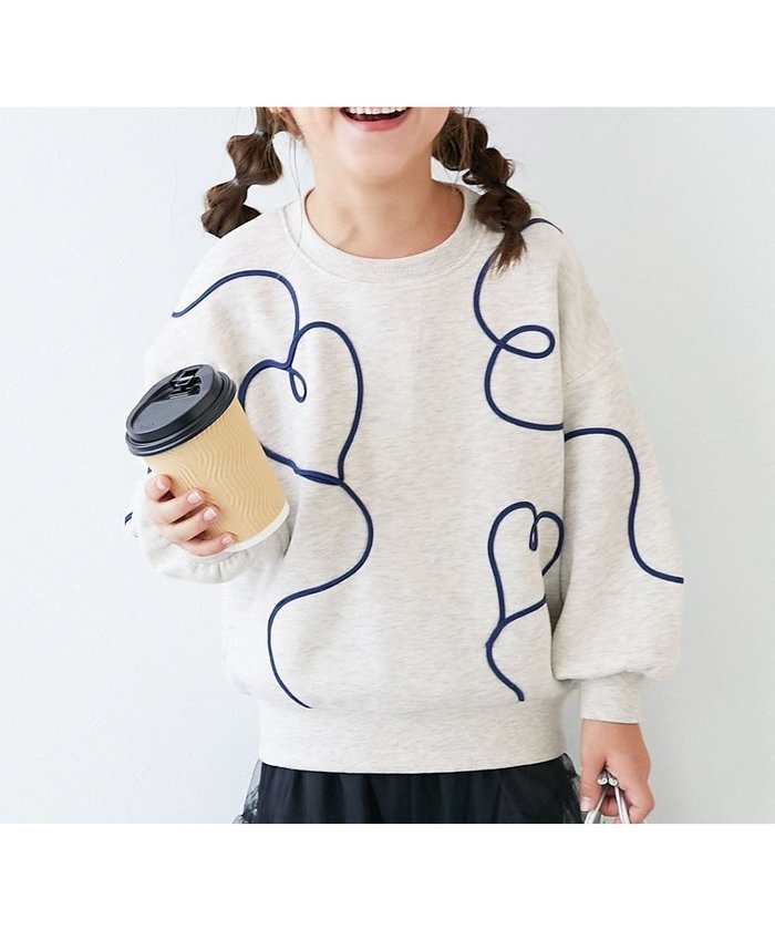 【デビロック/devirock / KIDS】のハート刺繍 裏起毛トレーナー トレーナー トップス 25AW インテリア・キッズ・メンズ・レディースファッション・服の通販 founy(ファニー) https://founy.com/ ファッション Fashion キッズファッション Fashion for Kids トップス・カットソー Cut & Sew Tops デニム Denim, Jeans Material トレンド Trend, Trending Now トレーナー Sweatshirt, Trainer モチーフ Motif, Design Theme おすすめ Recommended / Our Picks 2025年 2025 2025-2026秋冬・A/W Autumn/Winter 2025–26 AW25–26 |ID: prp329100004830783 ipo3291000000035166784