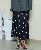 【メゾンスペシャル/MAISON SPECIAL】のドットフリルミモレスカート 人気、トレンドファッション・服の通販 founy(ファニー) ファッション Fashion レディースファッション Fashion for Women スカート Skirts おすすめ Recommended / Our Picks サテン Satin, Glossy Fabric ドット Polka Dot, Dot Pattern フレア Flare, Flared ランダム Random, Irregular thumbnail BLK|ID: prp329100004830799 ipo3291000000035167016