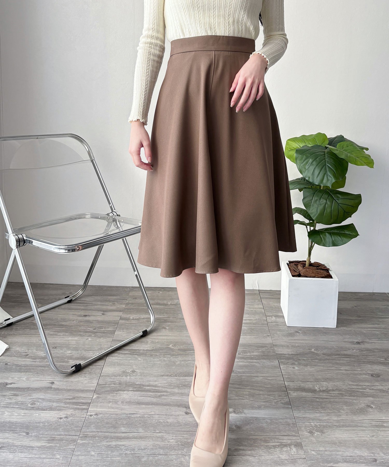 【アミュレット/Amulet】の【Amulet】ひざ丈Aラインスカート インテリア・キッズ・メンズ・レディースファッション・服の通販 founy(ファニー) 　ファッション　Fashion　レディースファッション　Fashion for Women　スカート　Skirts　Aライン・フレアスカート　A-Line & Flared Skirts　カーディガン　Cardigan, Knitwear　サンダル　Sandals, Summer Shoes　ショート　Short, Short Length　シンプル　Simple, Minimal　バランス　Balance, Style Balance　フィット　Fit, Slim Fit　エレガント 上品　Elegant　夏　Summer　春　Spring　S/S・春夏　SS, Spring/Summer, Warm Season　無地　Plain, Solid Color　A/W・秋冬　Autumn/Winter　ビジネス 仕事 通勤　Business / Work / Commuting　ブラウン|ID: prp329100004830838 ipo3291000000035167370