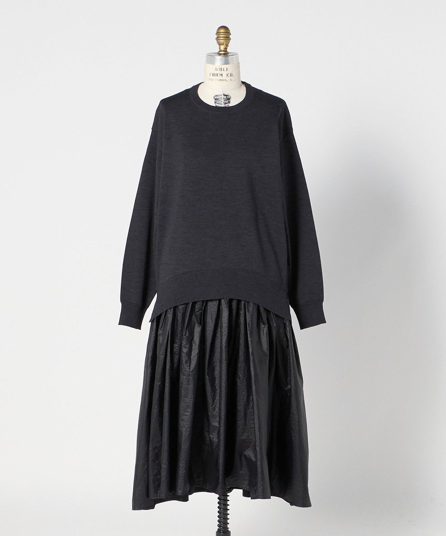 【ドゥロワー/DRAWER】のWINTER2 ニットコンビワンピース インテリア・キッズ・メンズ・レディースファッション・服の通販 founy(ファニー) 　ファッション　Fashion　レディースファッション　Fashion for Women　ワンピース　Dresses　冬　Winter / This Winter　ギャザー　Gathered, Ruffled　サテン　Satin, Glossy Fabric　DK.GRAY|ID: prp329100004830932 ipo3291000000035168841