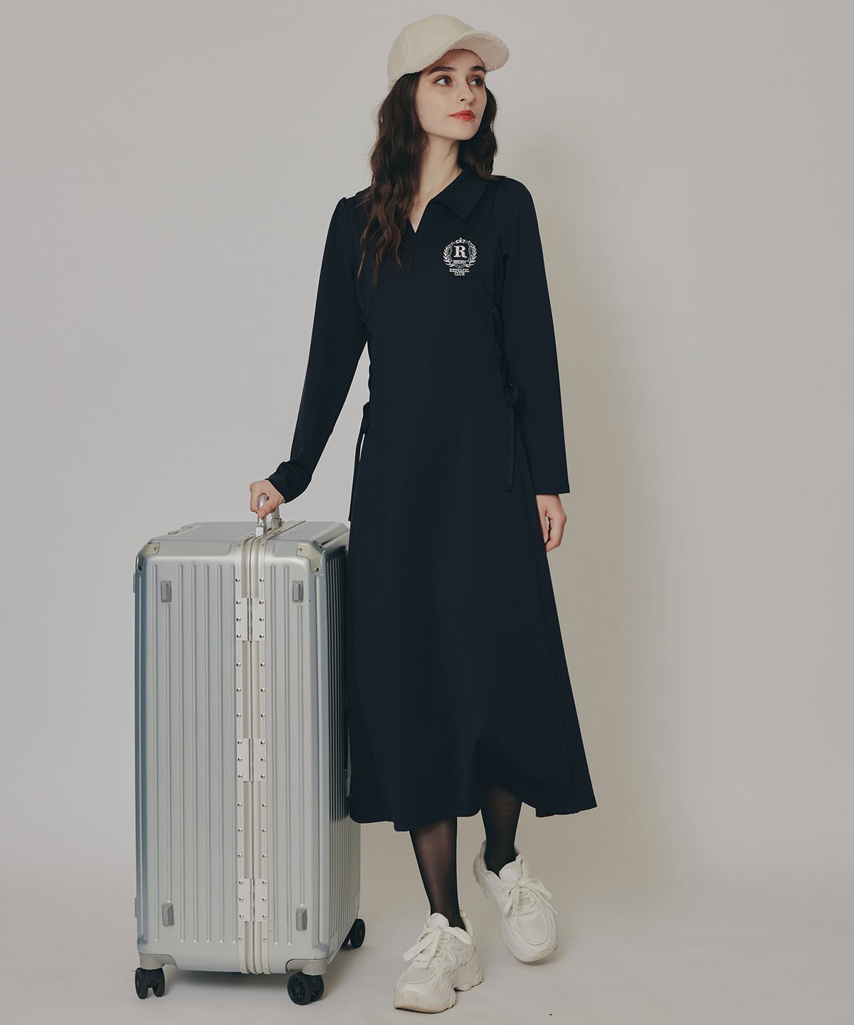 【レディアゼル/REDYAZEL】のエンブレムサイドレースアップロングスリーブワンピース インテリア・キッズ・メンズ・レディースファッション・服の通販 founy(ファニー) 　ファッション　Fashion　レディースファッション　Fashion for Women　ワンピース　Dresses　キャップ　Cap, Baseball Cap　スニーカー　Sneakers, Trainers　ダウン　Down, Puffer　レース　Lace, Lace Fabric　ロング　Long, Long-Length　エレガント 上品　Elegant　夏　Summer　A/W・秋冬　Autumn/Winter　長袖　Long Sleeve, Full Sleeve　ネイビー|ID: prp329100004830958 ipo3291000000035169579