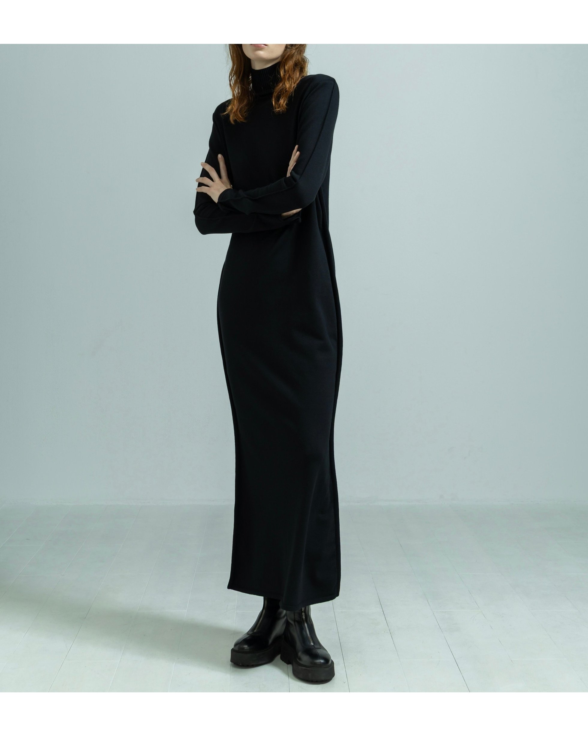 【ビヨーマ/BIYOMA】のCOTTON SILK LONG KNIT DRESS インテリア・キッズ・メンズ・レディースファッション・服の通販 founy(ファニー) ファッション Fashion レディースファッション Fashion for Women トップス・カットソー Cut & Sew Tops ニット Knit Tops & Sweaters ワンピース Dresses フォーマル・パーティードレス・結婚式用ドレス Elegant & Casual Dresses 2025年 2025 2025春夏・S/S Spring/Summer 2025 SS25 ショルダー Shoulder, Shoulder Strap ジャケット Jacket, Outerwear タートルネック Turtleneck, High Neck パイピング Piping, Trim Design ブラック|ID: prp329100004831017 ipo3291000000035170959